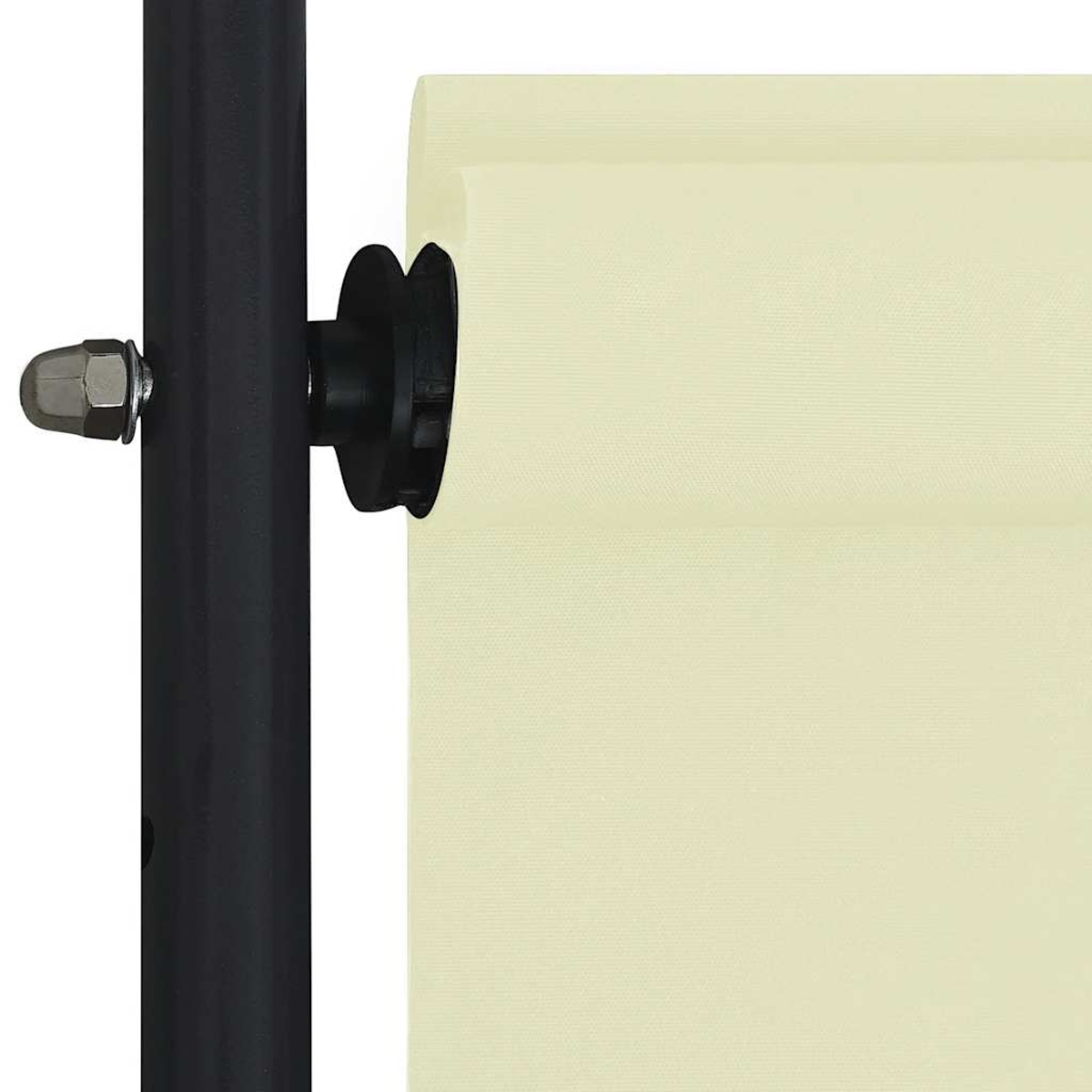 Primo piano di un meccanismo per tende a rullo nero. Una tenda beige è parzialmente arrotolata.