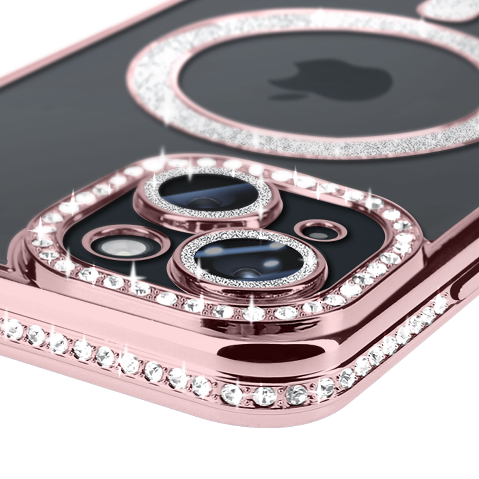 Primo piano di una custodia per telefono con diamanti rosa. Dettaglio dell'obiettivo della fotocamera. Trasparente con diamanti.