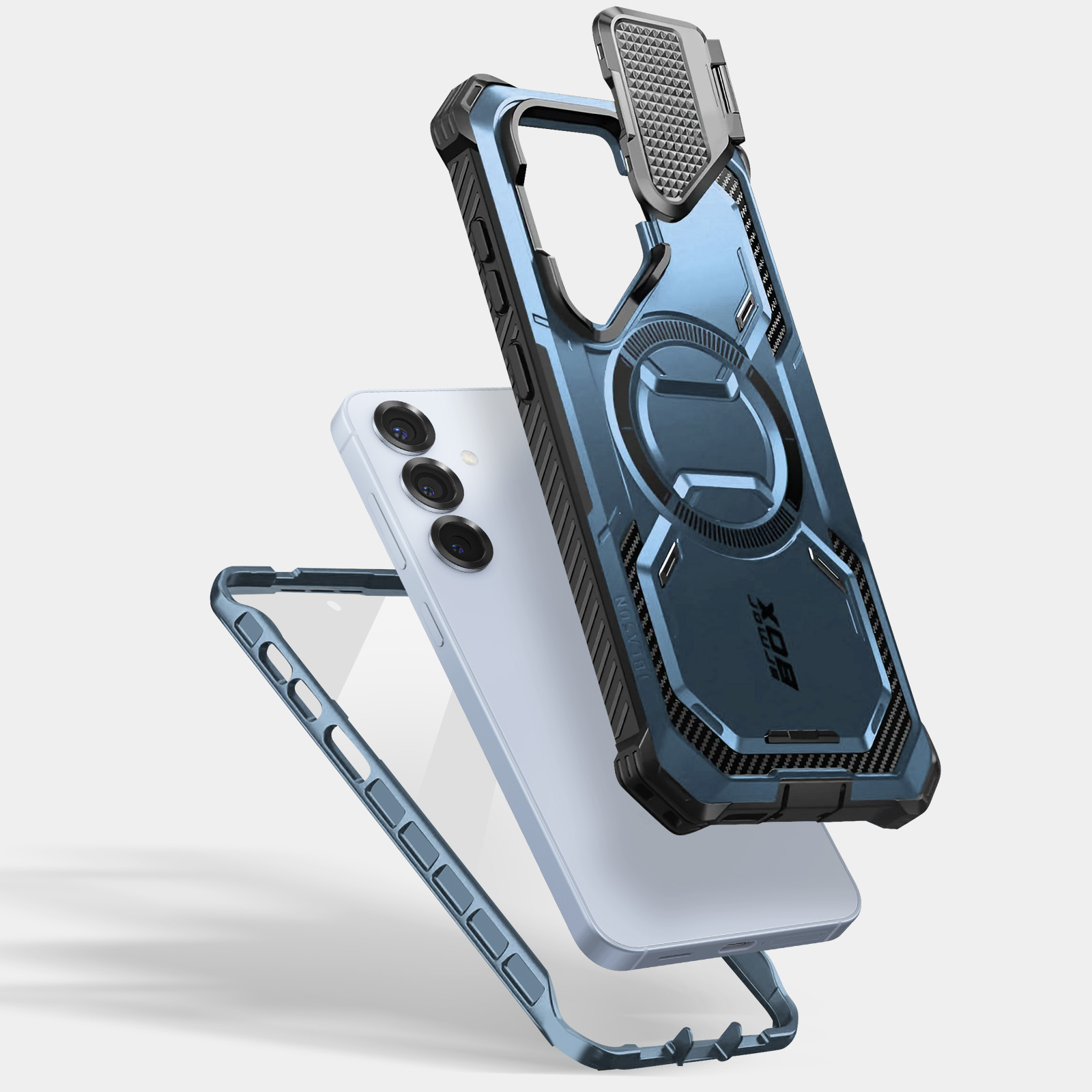 Telefono in una custodia protettiva. Un'altra custodia sullo sfondo. Sfondo bianco.