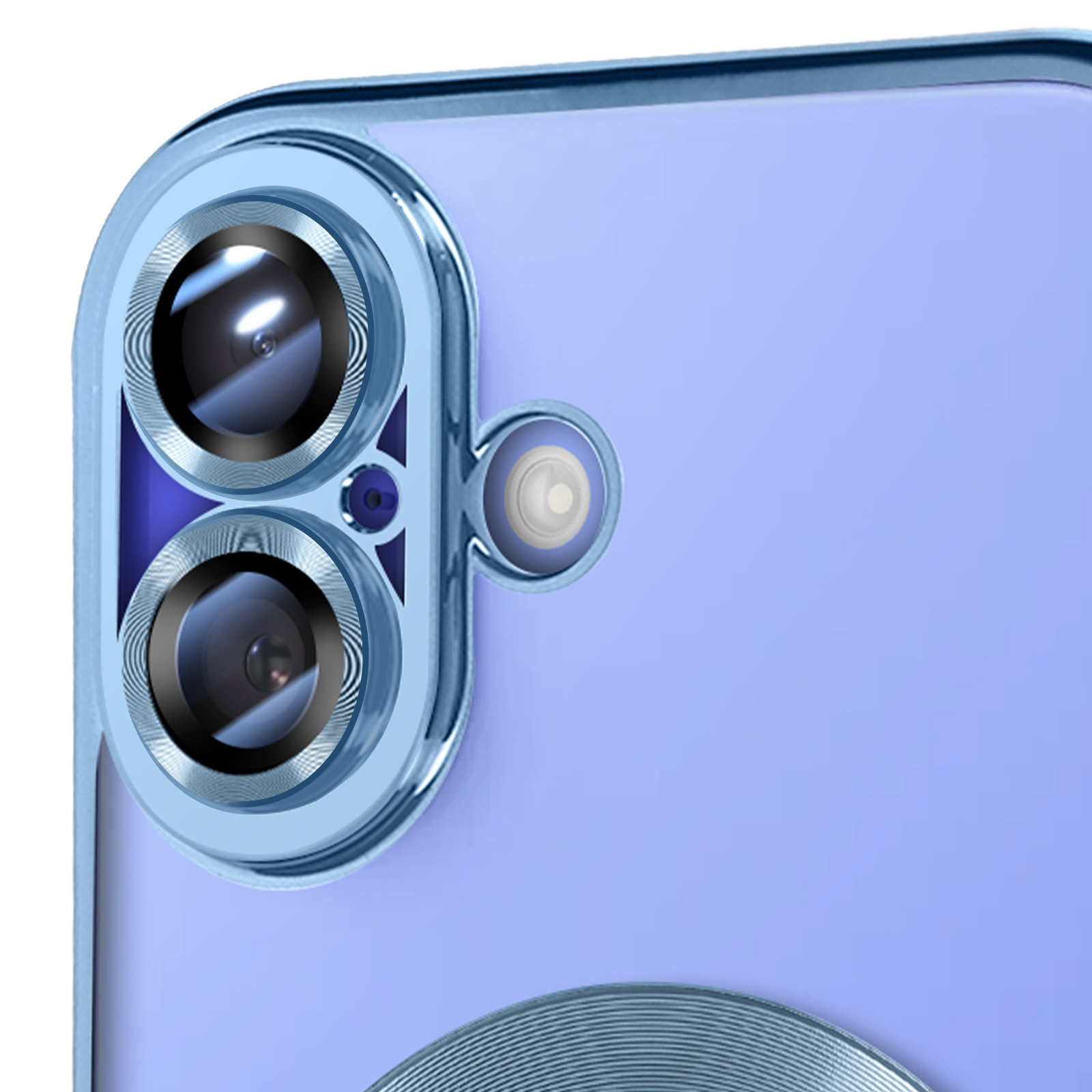Primo piano di un telefono con custodia blu. Mostra le lenti della fotocamera e il retro.