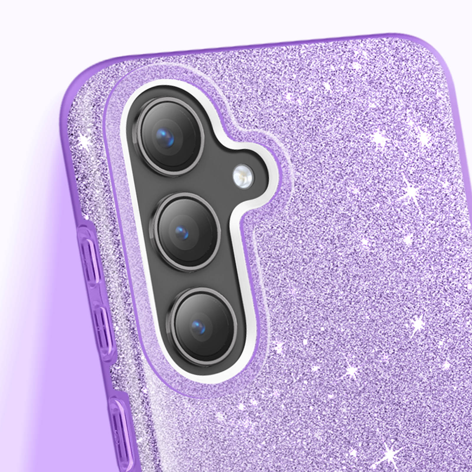 Primo piano di una custodia viola con tre obiettivi, coperta di glitter.