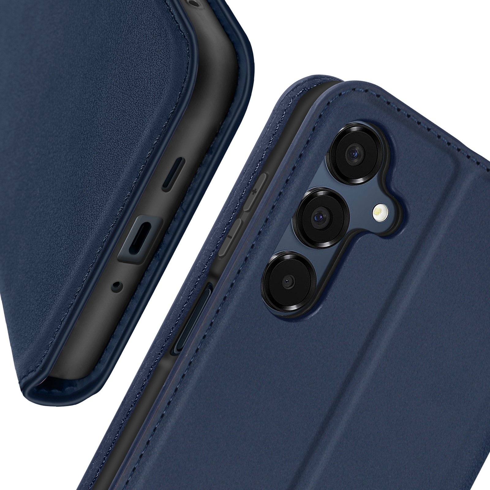 Primo piano di una custodia per telefono con un telefono all'interno. La custodia è blu e ha un ritaglio per la fotocamera.