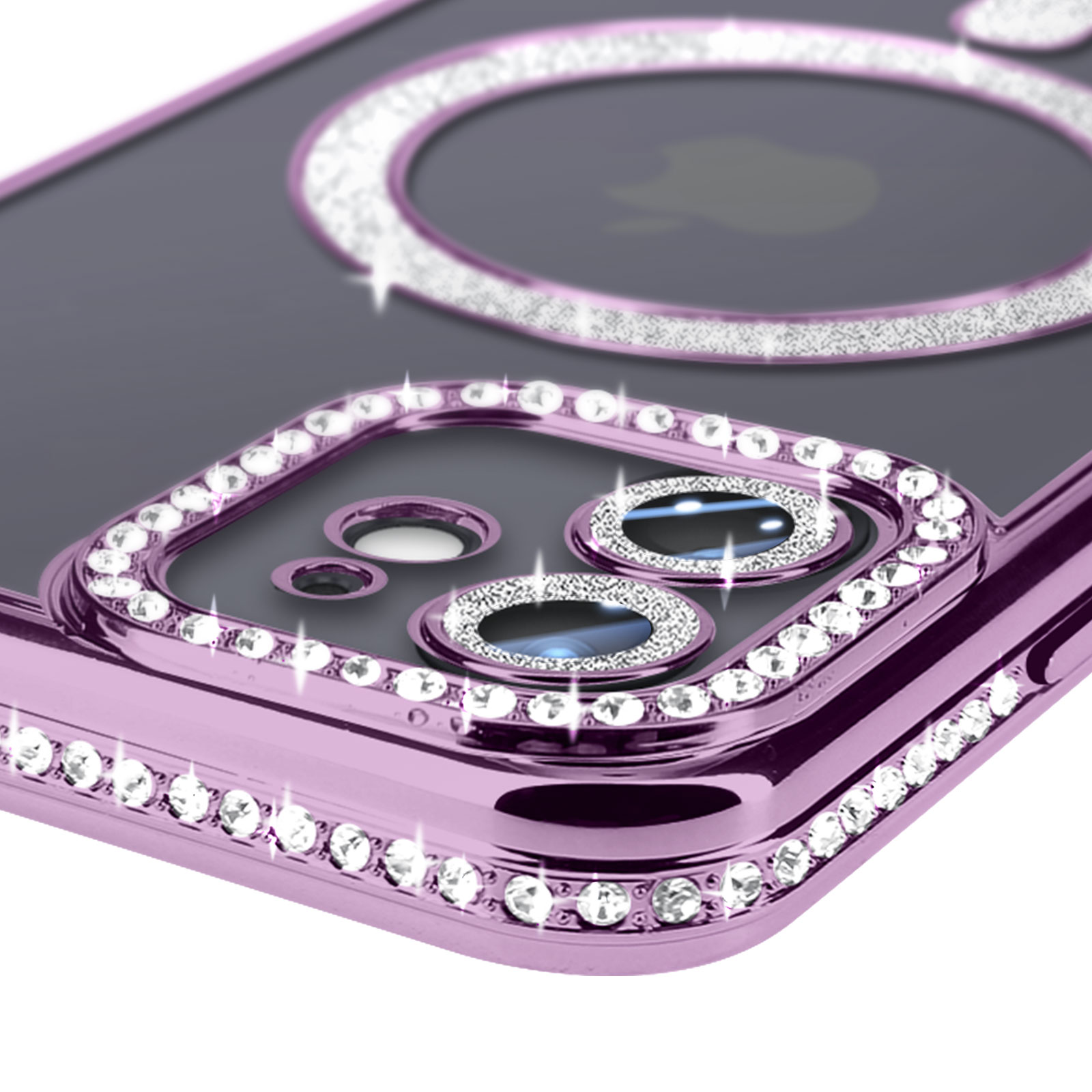 Primo piano di una custodia rosa per telefono con strass. Messa a fuoco sull'area della fotocamera.
