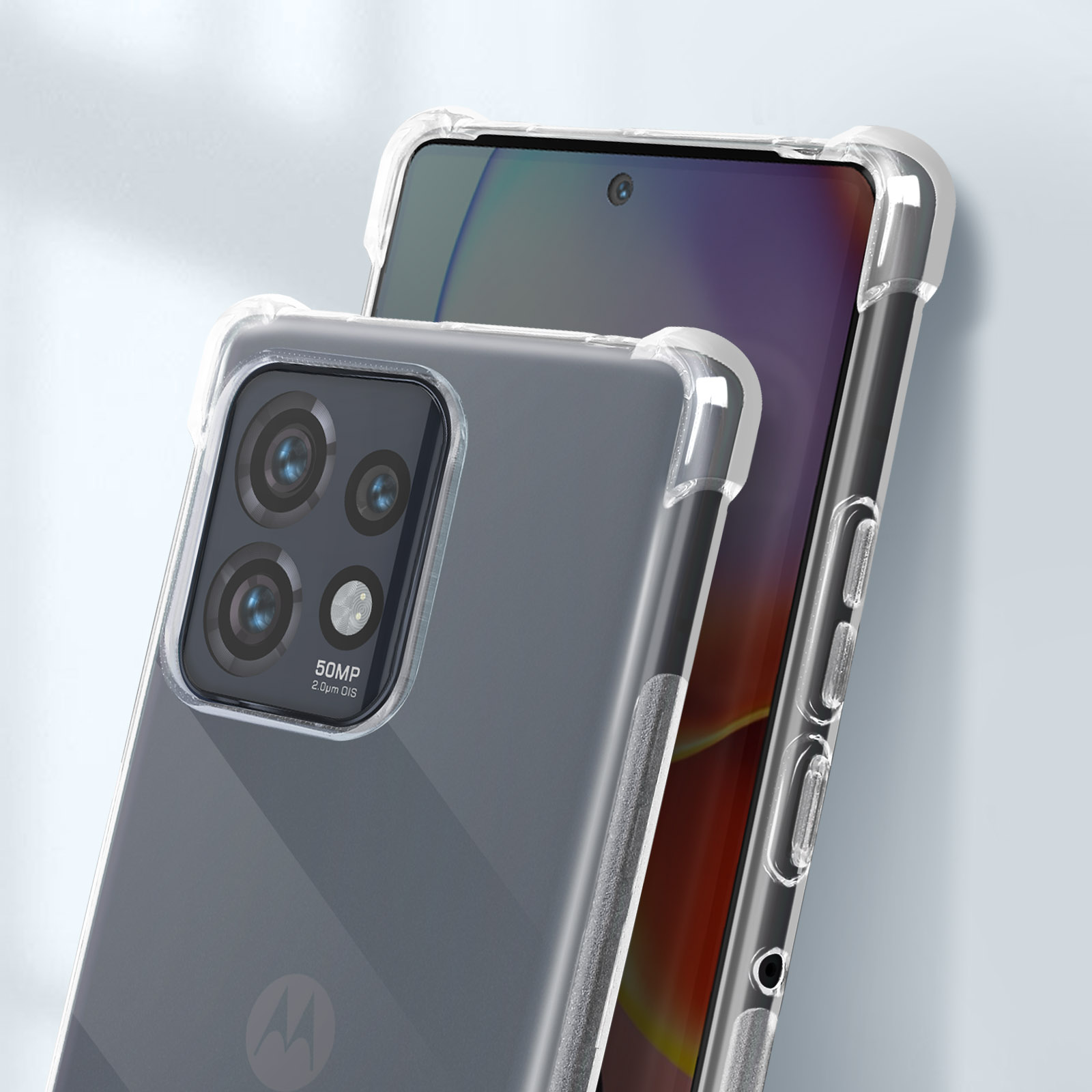 Un telefono in una custodia trasparente, con la fotocamera e un'etichetta da 50 MP visibili, che mostra il retro.