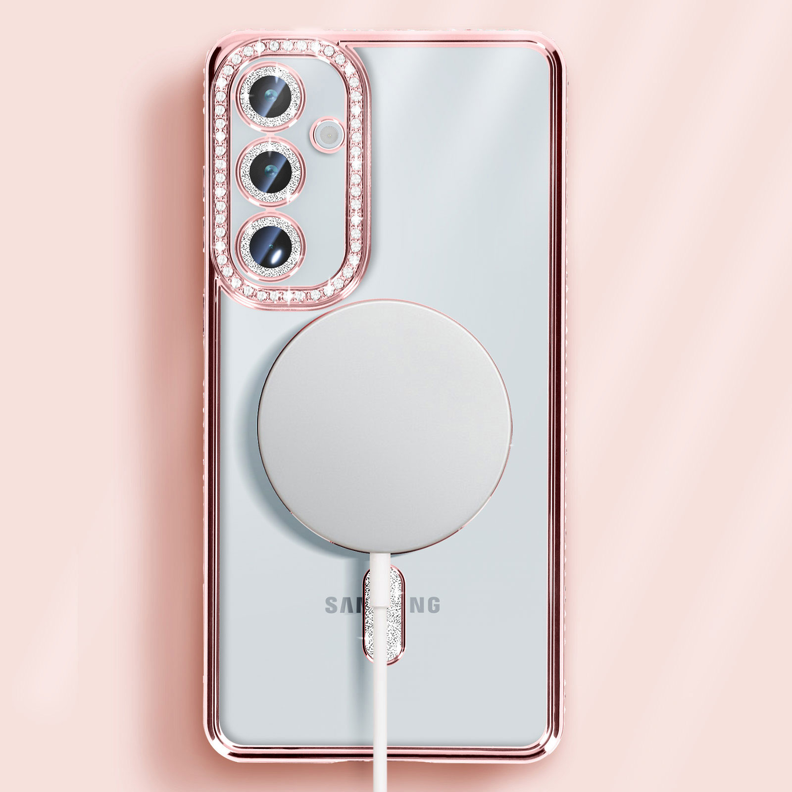 Custodia rosa con anello e spina bianchi. Presenta cristalli intorno alla fotocamera e sulla spina.