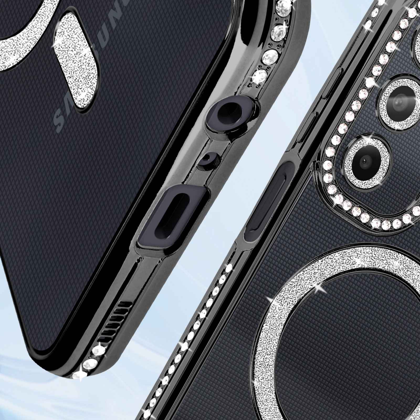 Custodia per telefono nera con strass argentati. Il telefono ha più fotocamere.