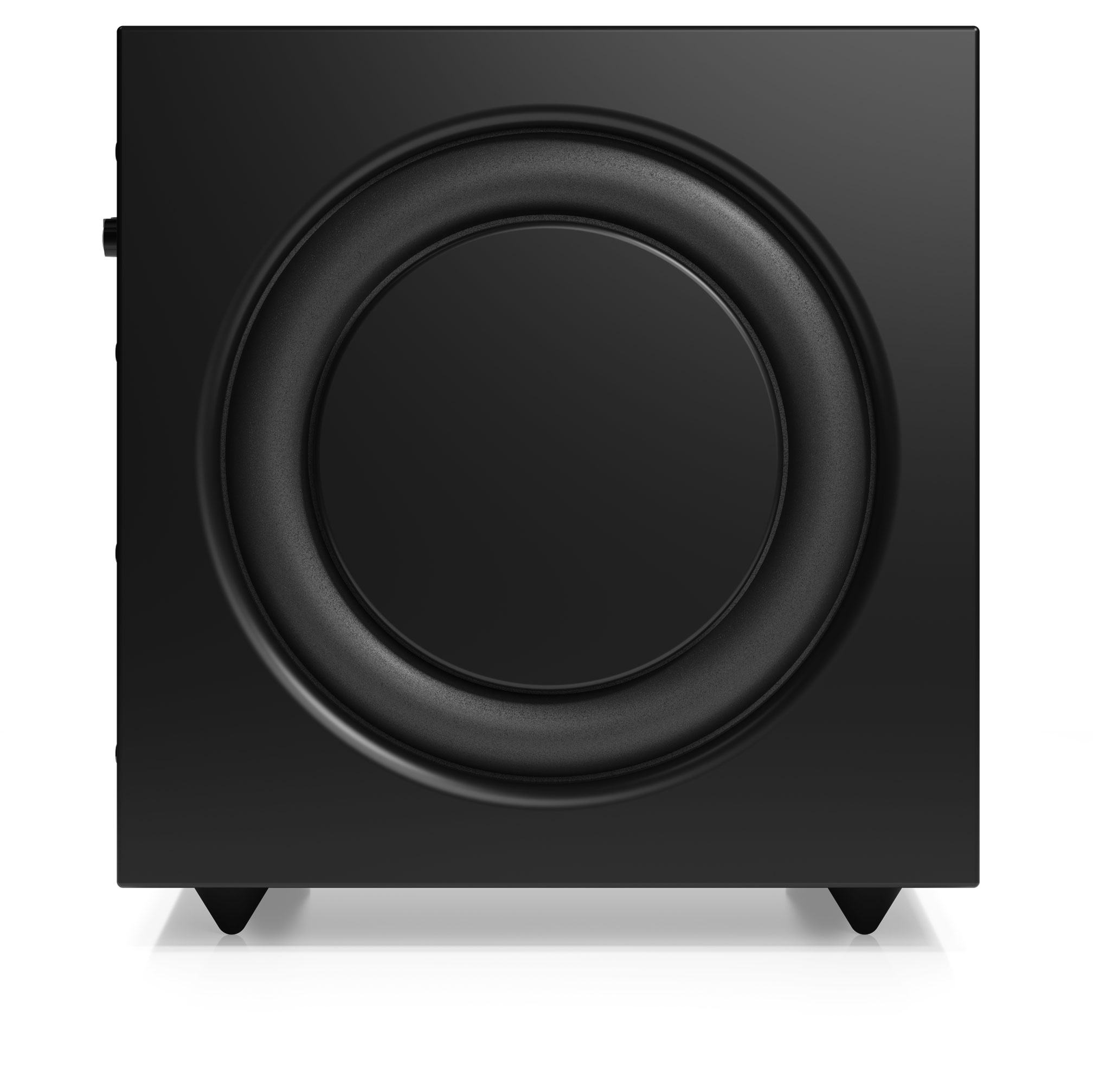 Haut-parleur de caisson de basses carré noir. Il possède un grand haut-parleur circulaire au centre et de petits pieds en bas.