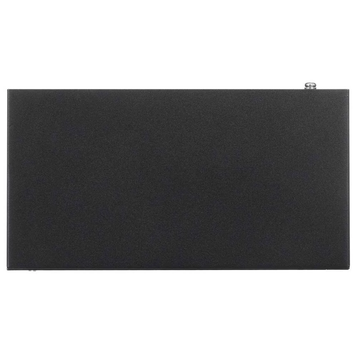 Switch di rete nero. Sfondo bianco.