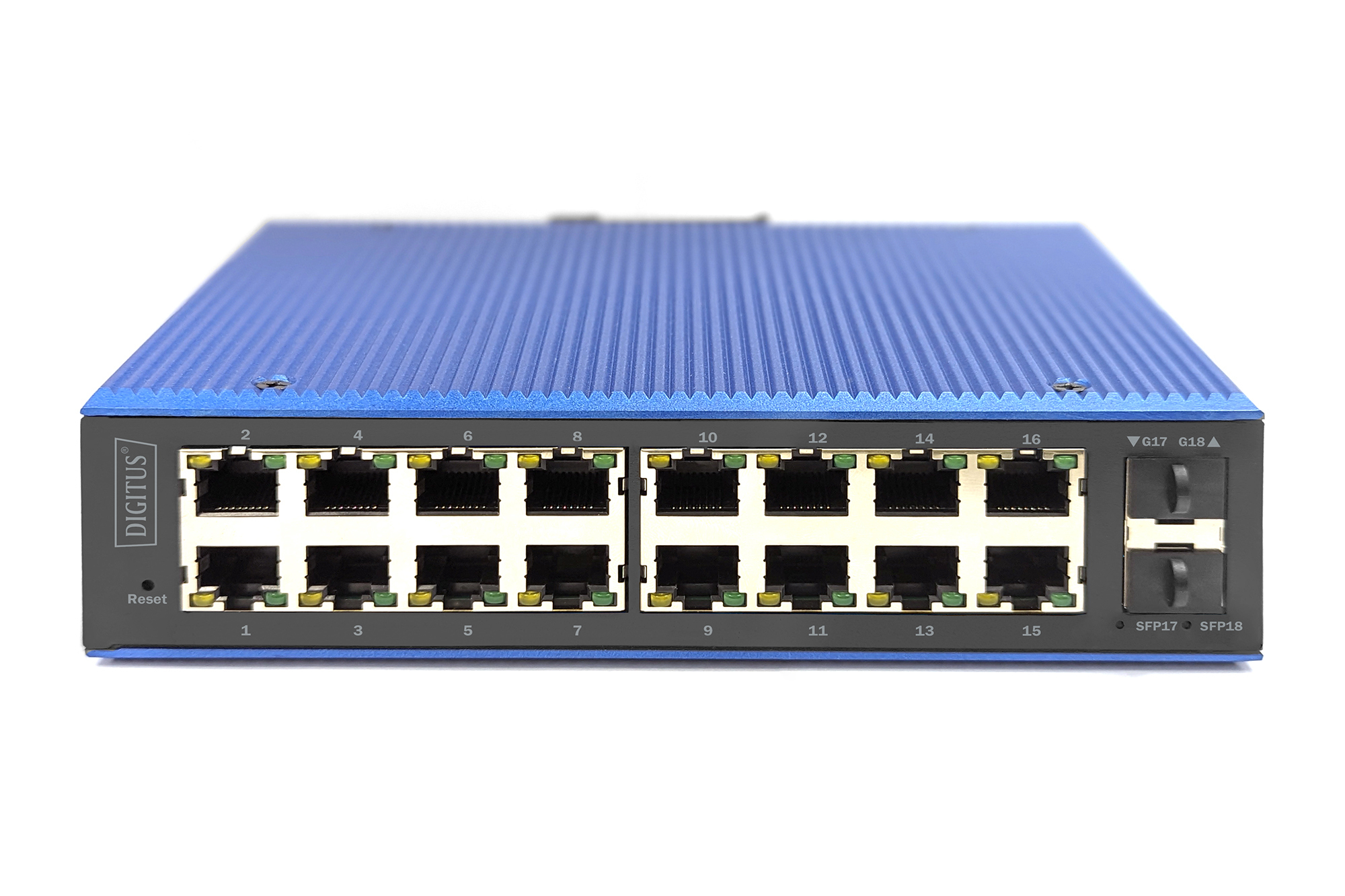 Switch di rete blu con più porte e indicatori su sfondo bianco.