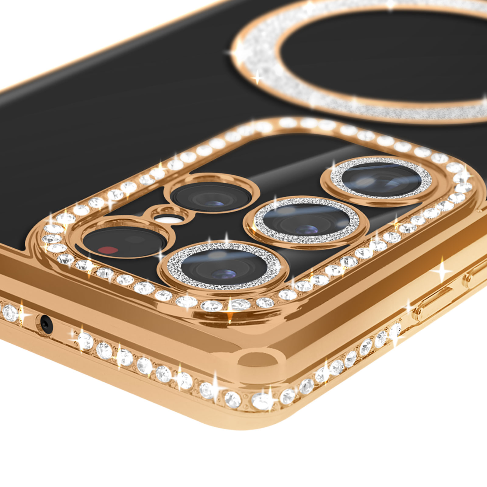 Primer plano de una funda de teléfono con borde dorado y cristales.
