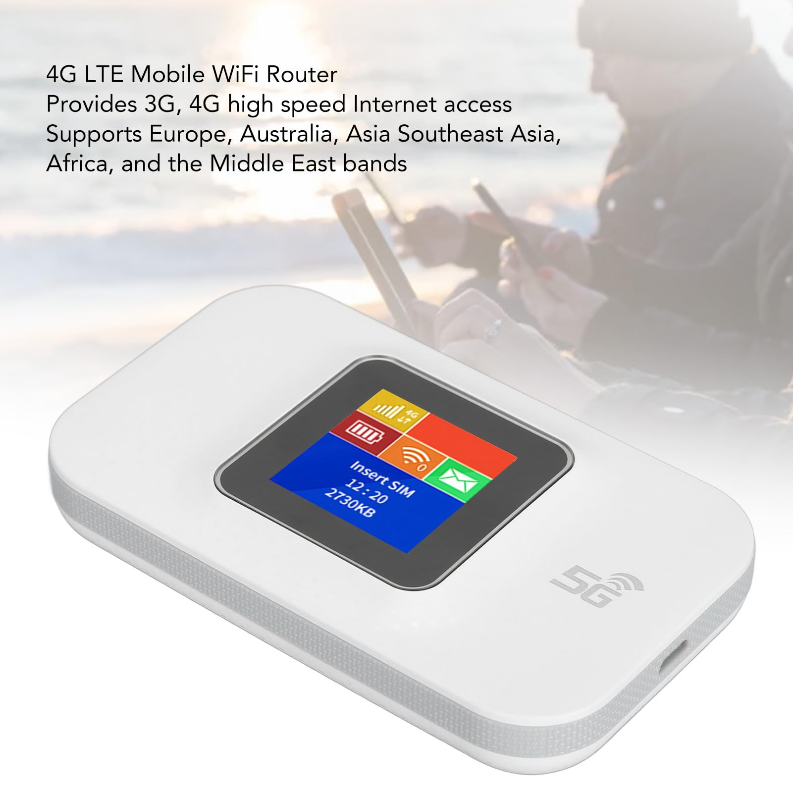 Weißer 5G-mobiler WLAN-Router mit Bildschirm, der Daten und Symbole anzeigt. Im verschwommenen Hintergrund benutzt eine Person ein Telefon.