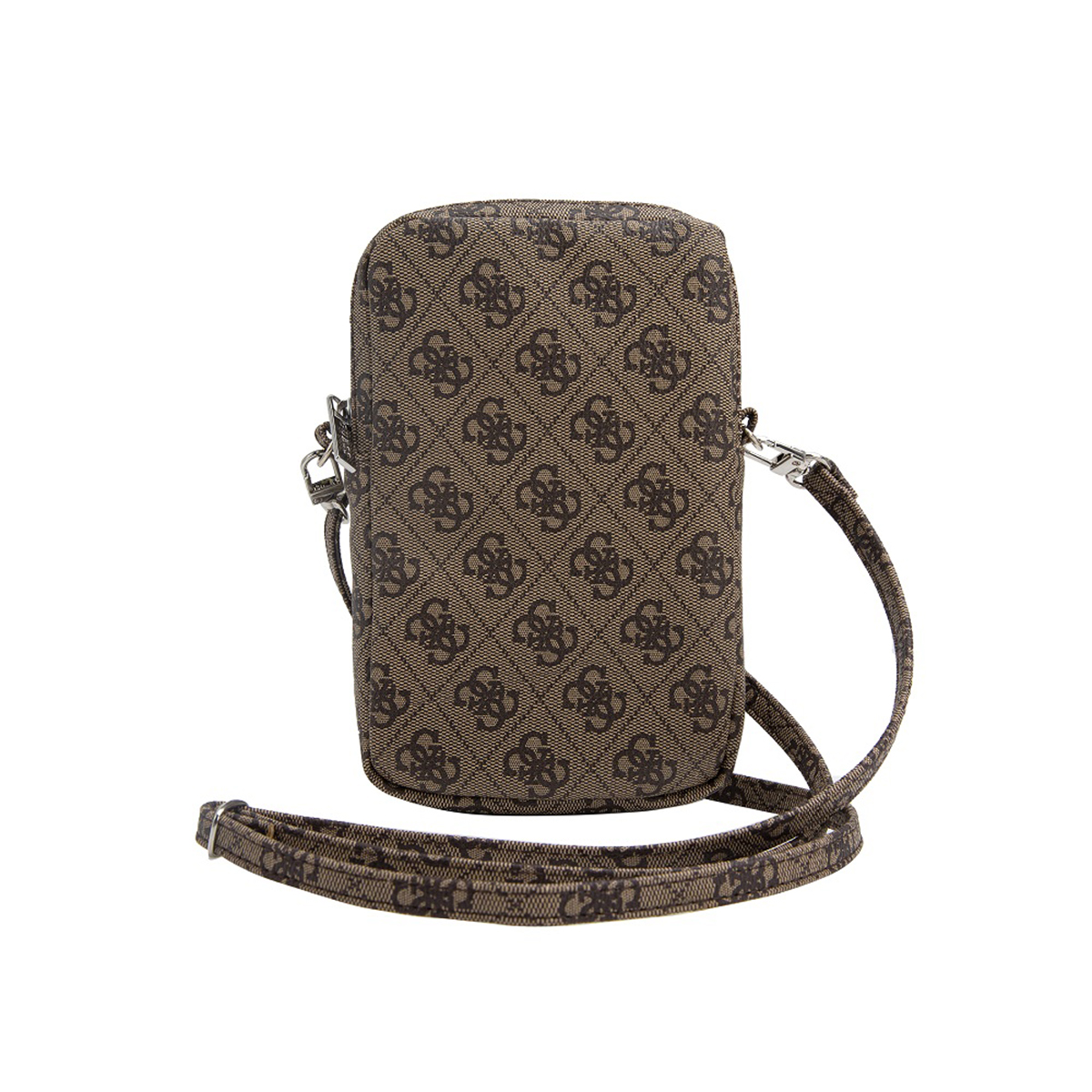 Una borsa a tracolla Guess marrone con motivo e cinturino argentato è isolata.