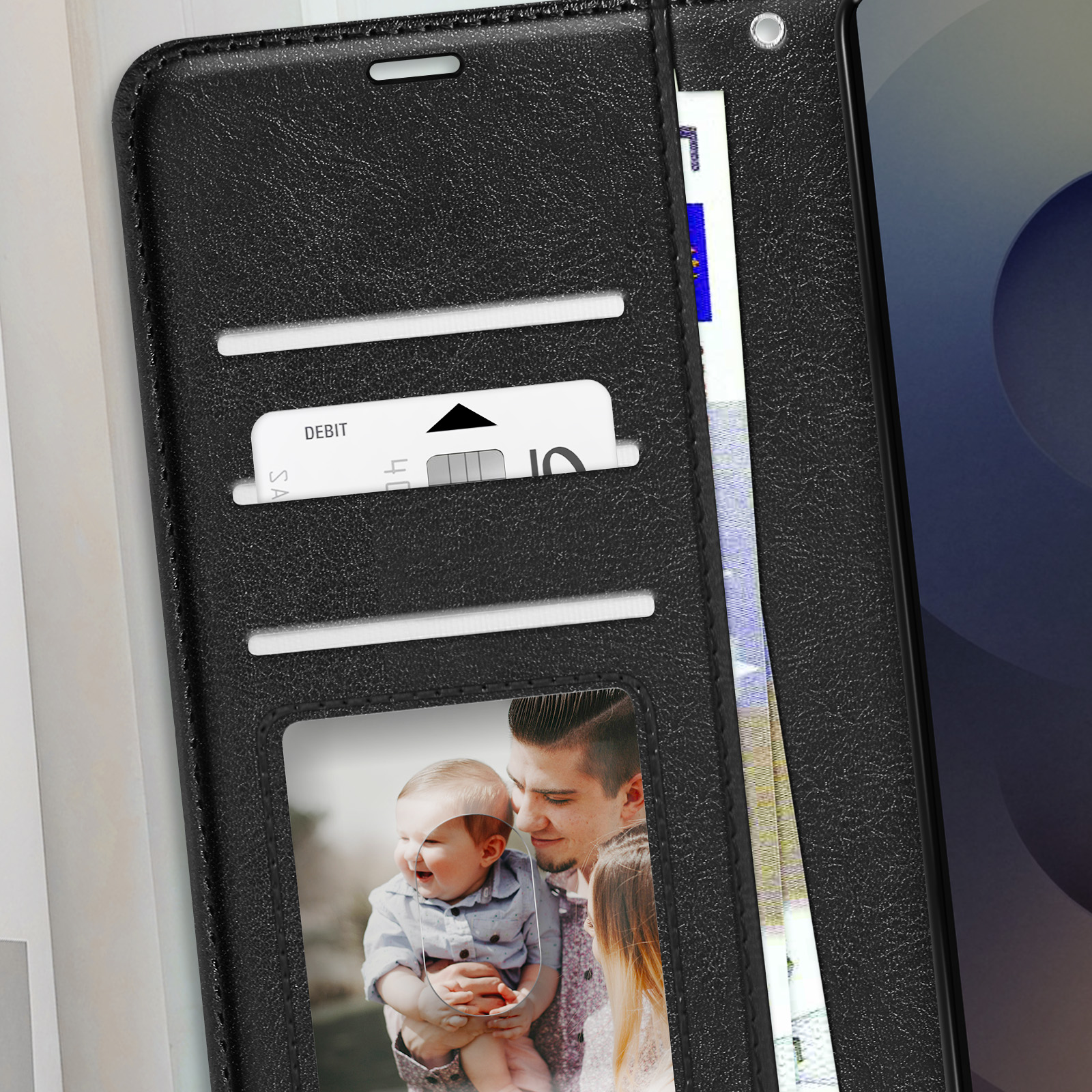 Custodia per telefono nera con design a portafoglio, che mostra carte e foto.