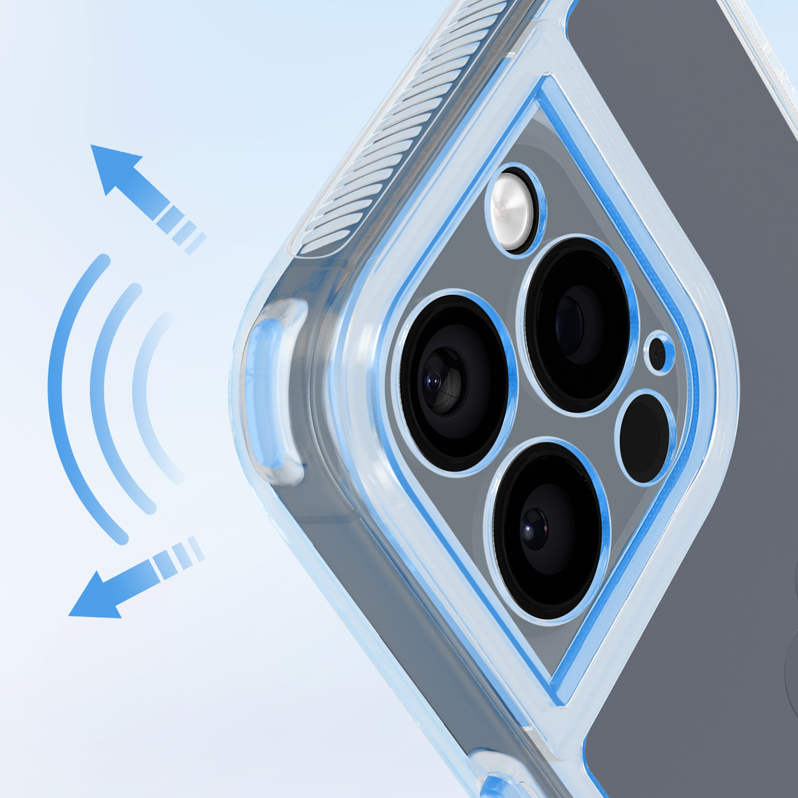 Un primo piano di una custodia trasparente con bordo blu e un telefono con tre obiettivi.