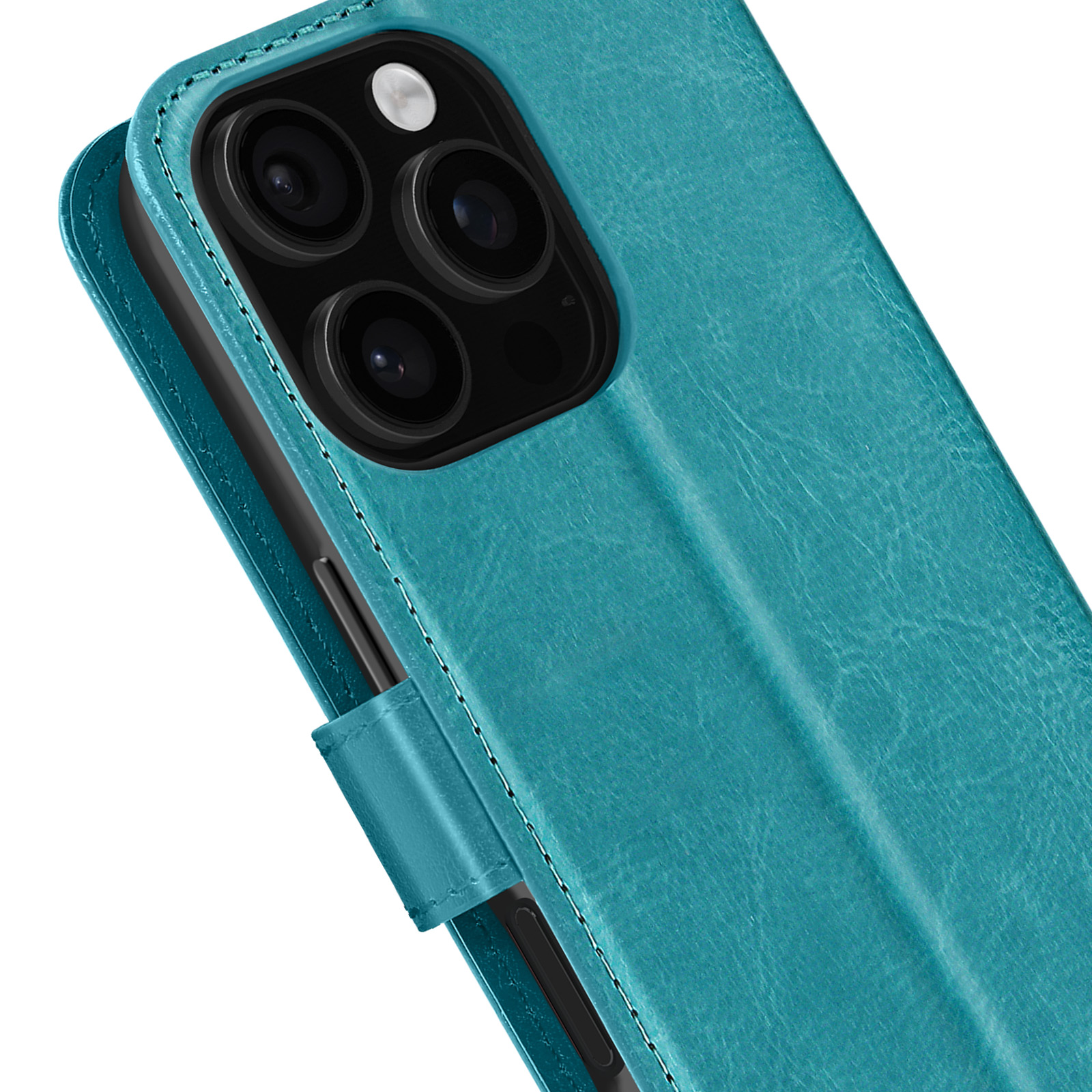 Custodia per telefono in pelle verde acqua, aperta. Telefono con tre fotocamere visibili. Cuciture blu. Pelle blu.