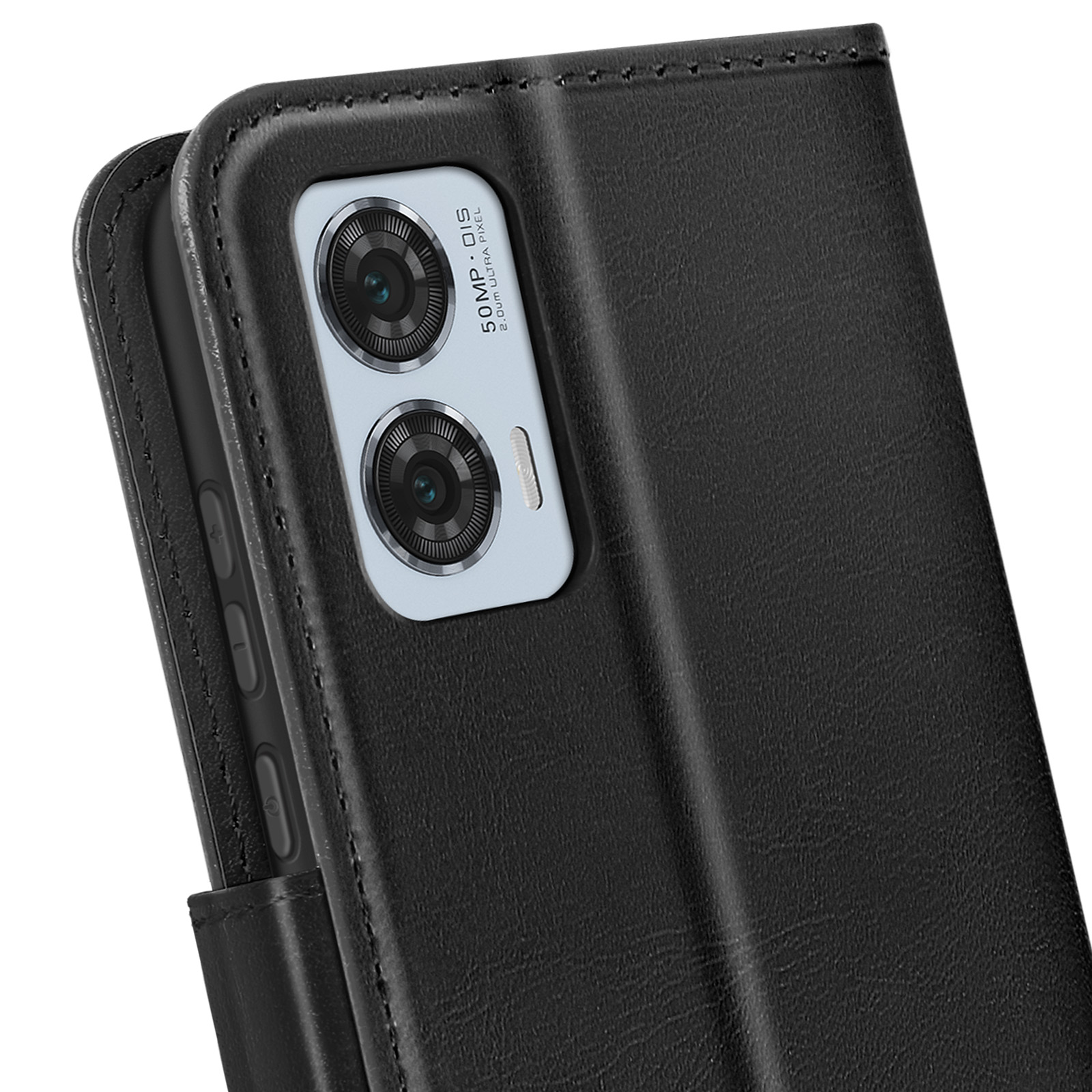 Primo piano della custodia nera del telefono. Due lenti della fotocamera visibili. Copertura nera, bordi cuciti.