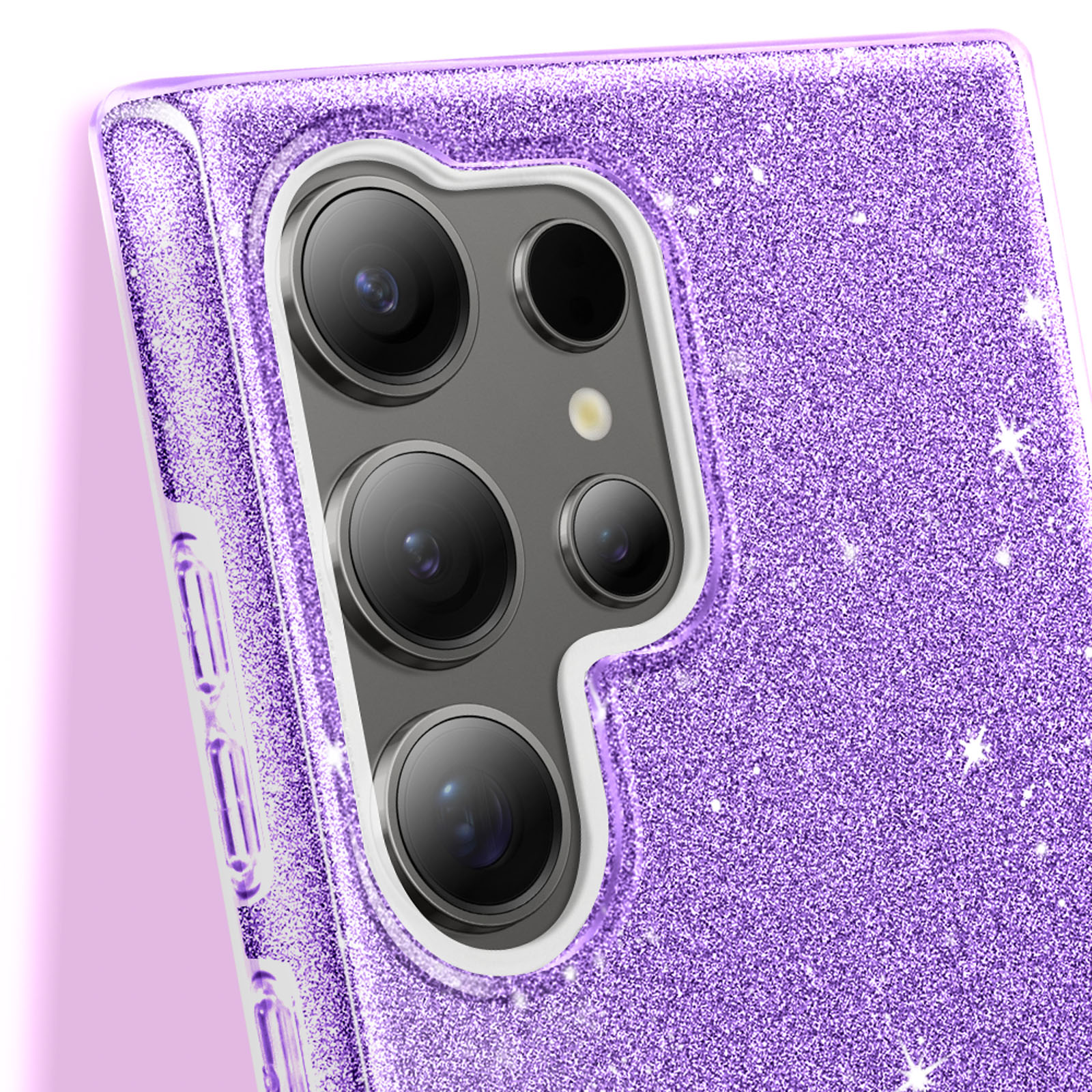 Primo piano delle fotocamere del telefono in una custodia viola glitterata. Molte stelle.