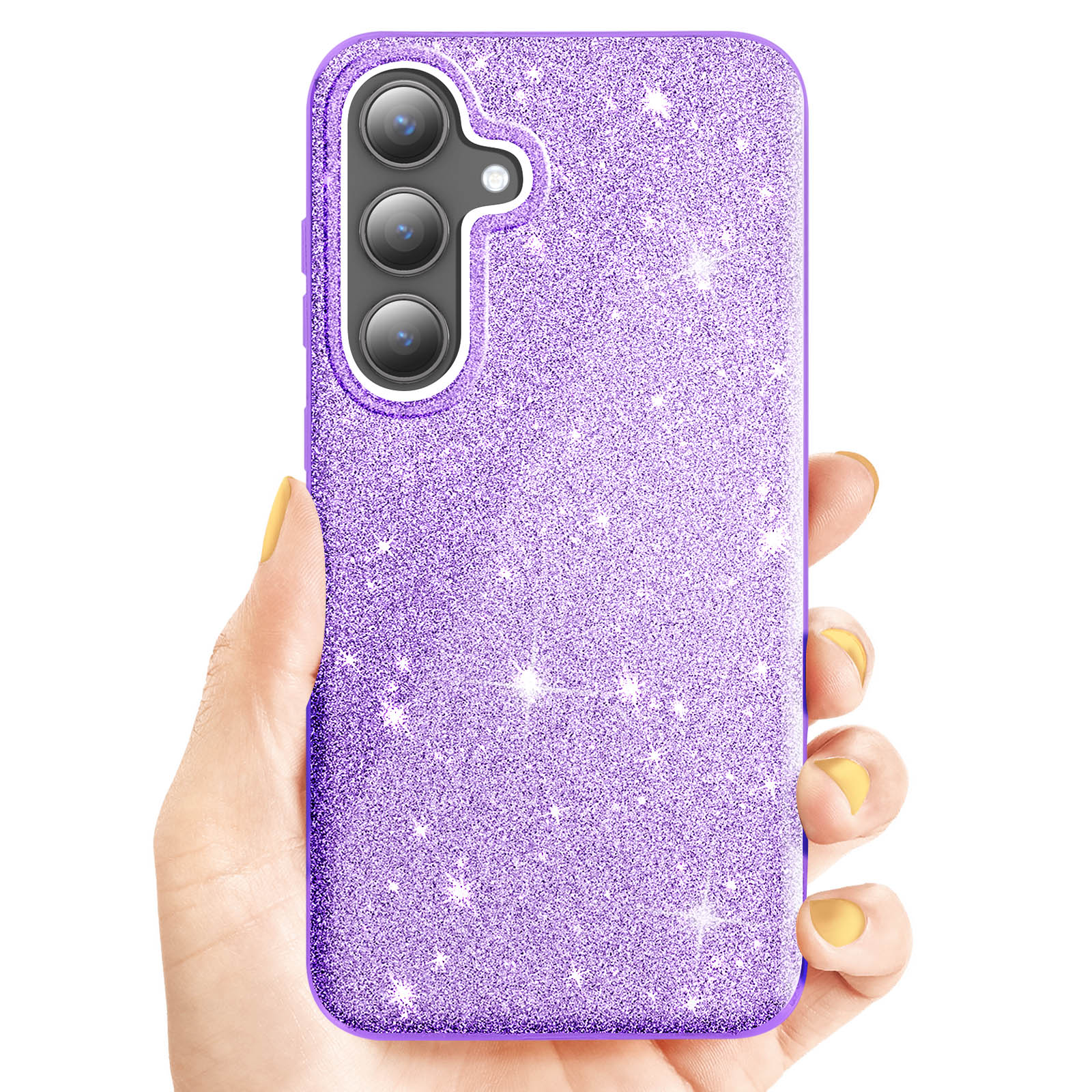 Mano che tiene una custodia viola glitterata. Tre lenti della fotocamera.