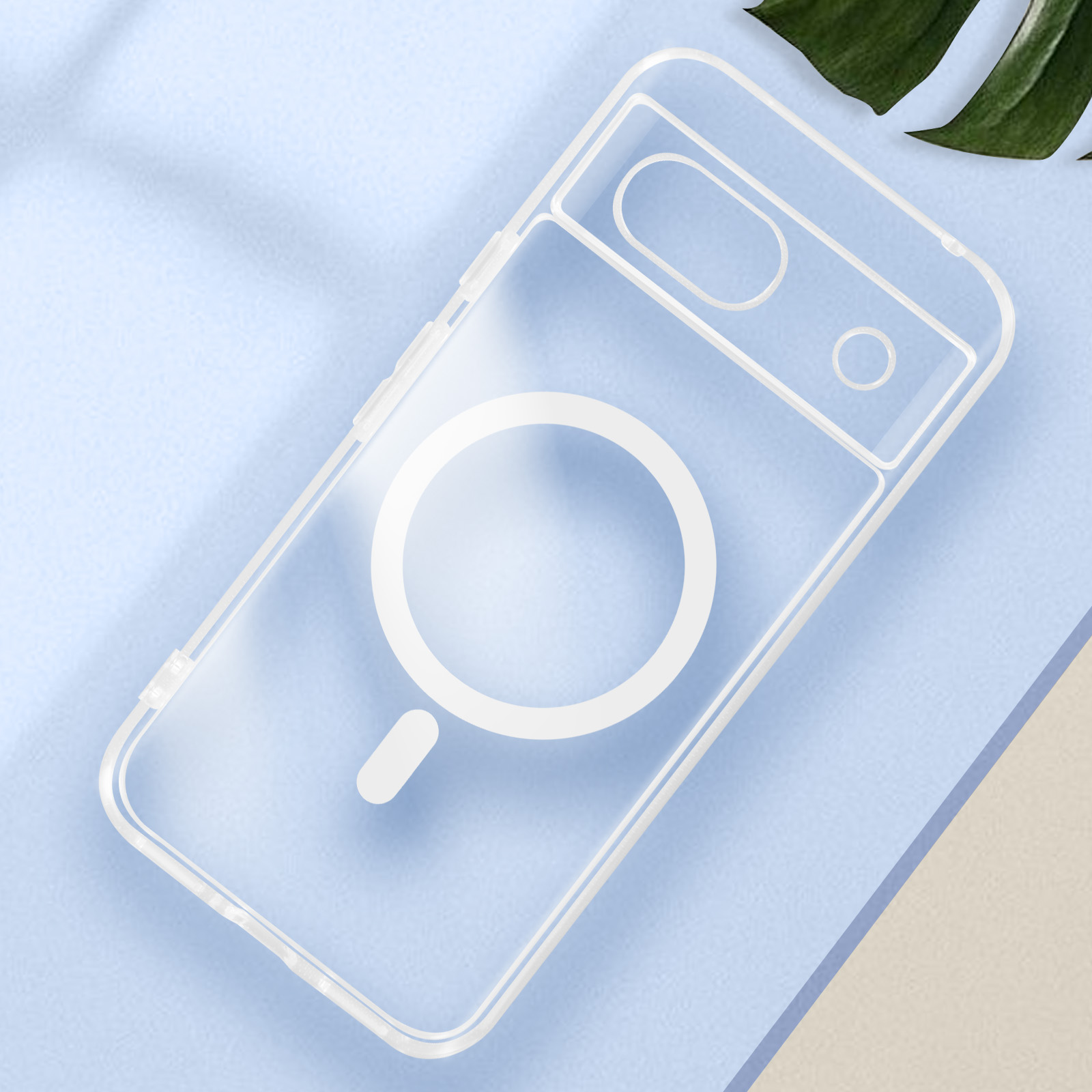 Una custodia trasparente per telefono con un cerchio bianco e un ritaglio ovale su una superficie blu e bianca.