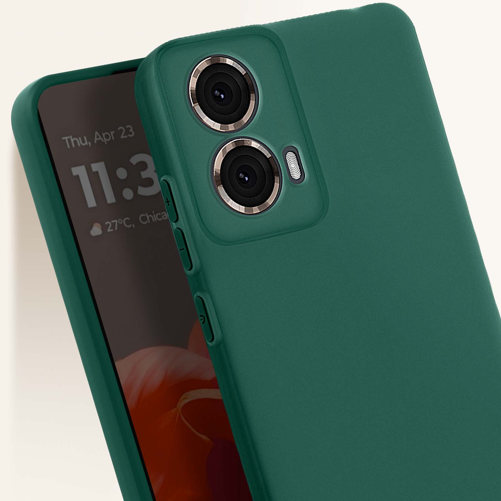 Primo piano di una custodia verde per telefono su un telefono. La data e l'ora sono visualizzate.