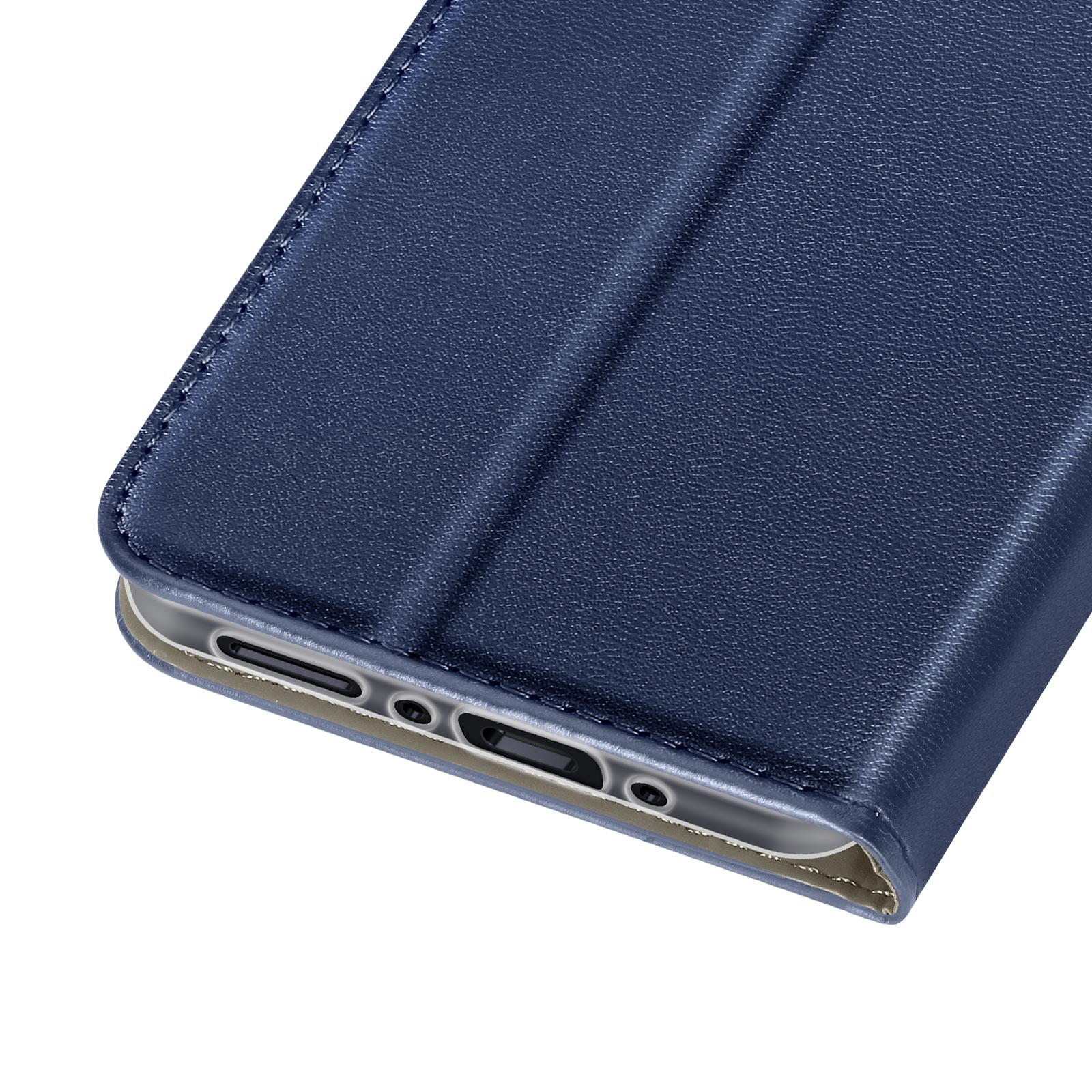 Nahaufnahme einer blauen Handyhülle mit Steppdetails und Portaussparungen. Die Hülle ist geschlossen.