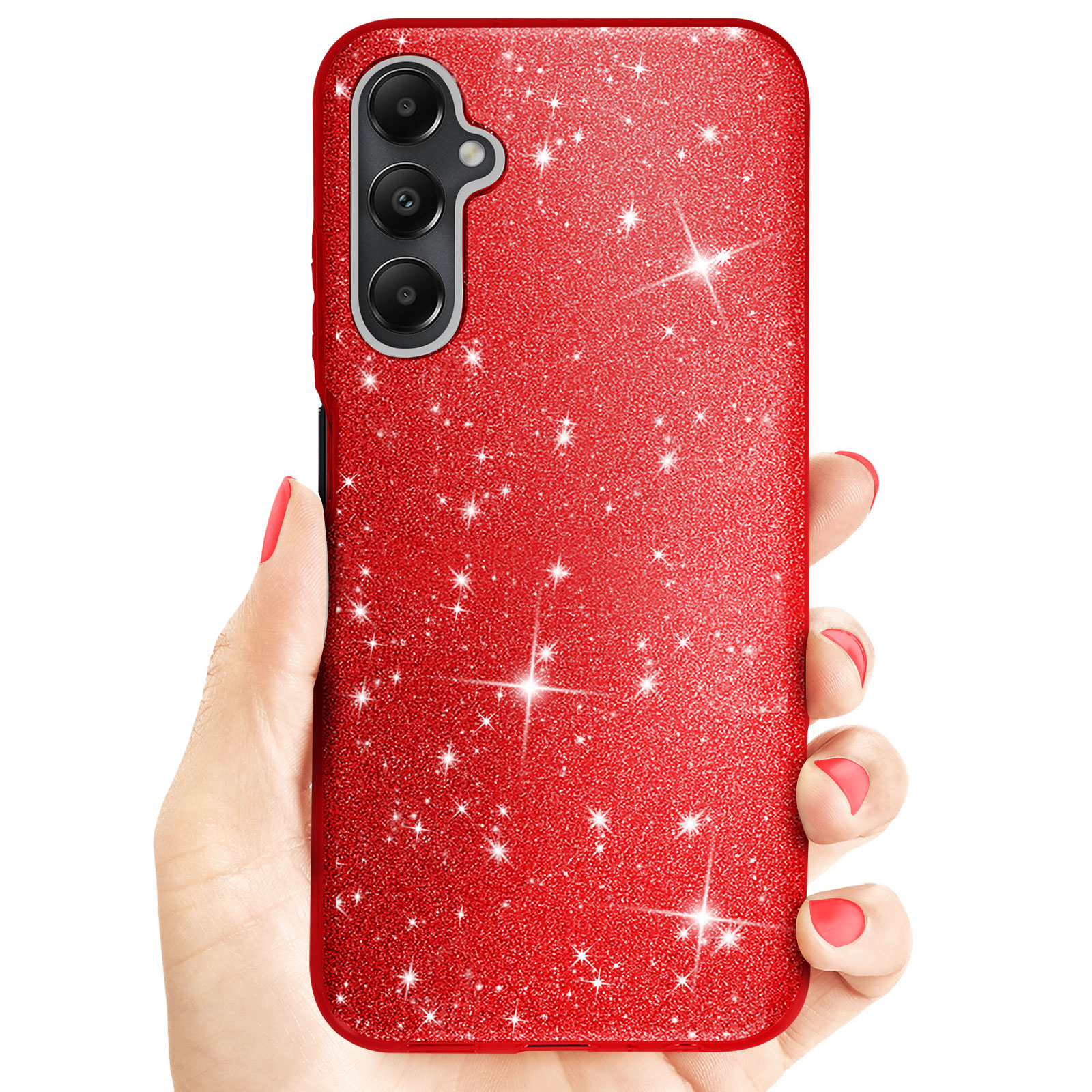 Una mano che tiene una custodia rossa glitterata. La custodia ha tre fotocamere.