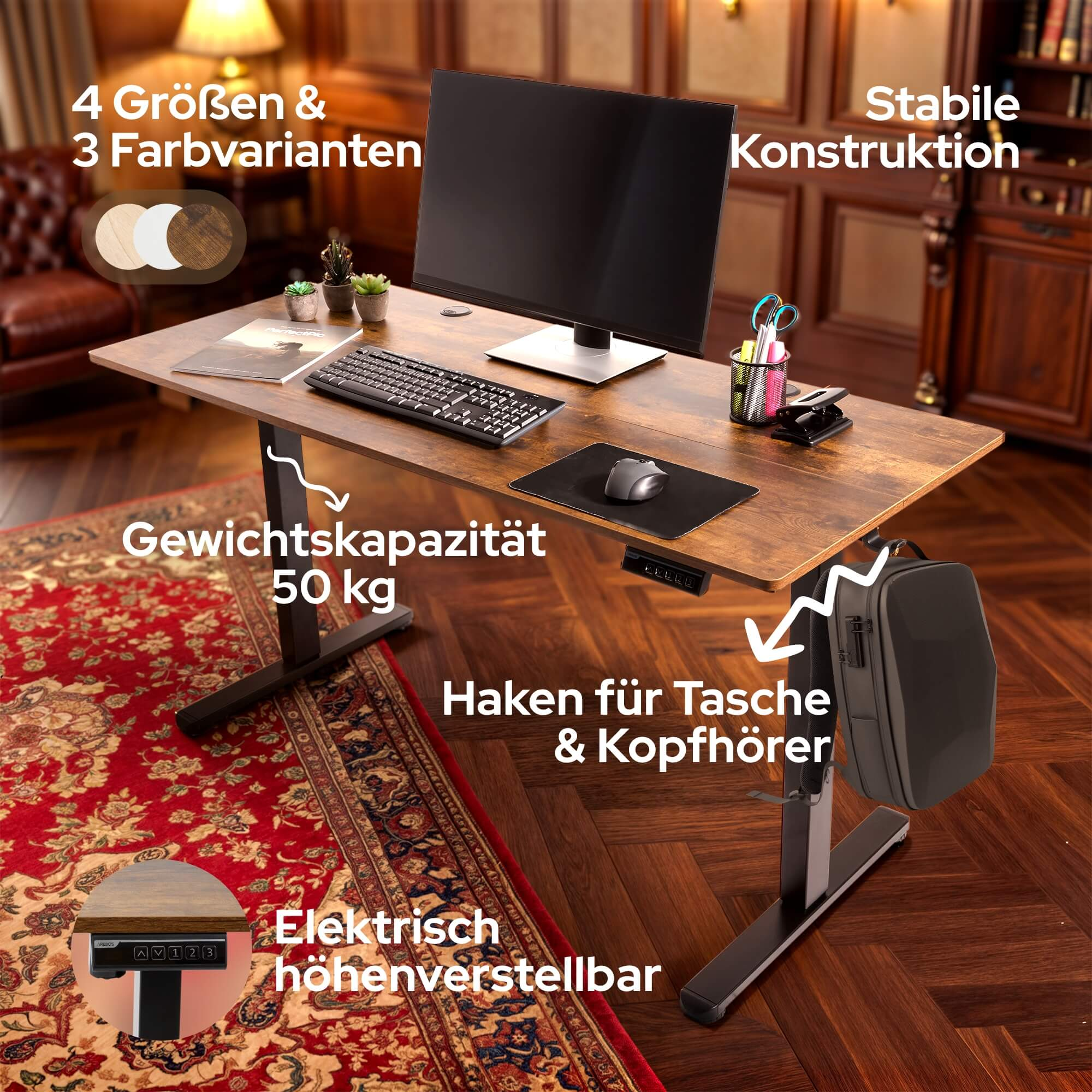 Ein höhenverstellbarer Schreibtisch mit Monitor, Tastatur und Zubehör. Ein Teppich und ein Schrank sind im Hintergrund.