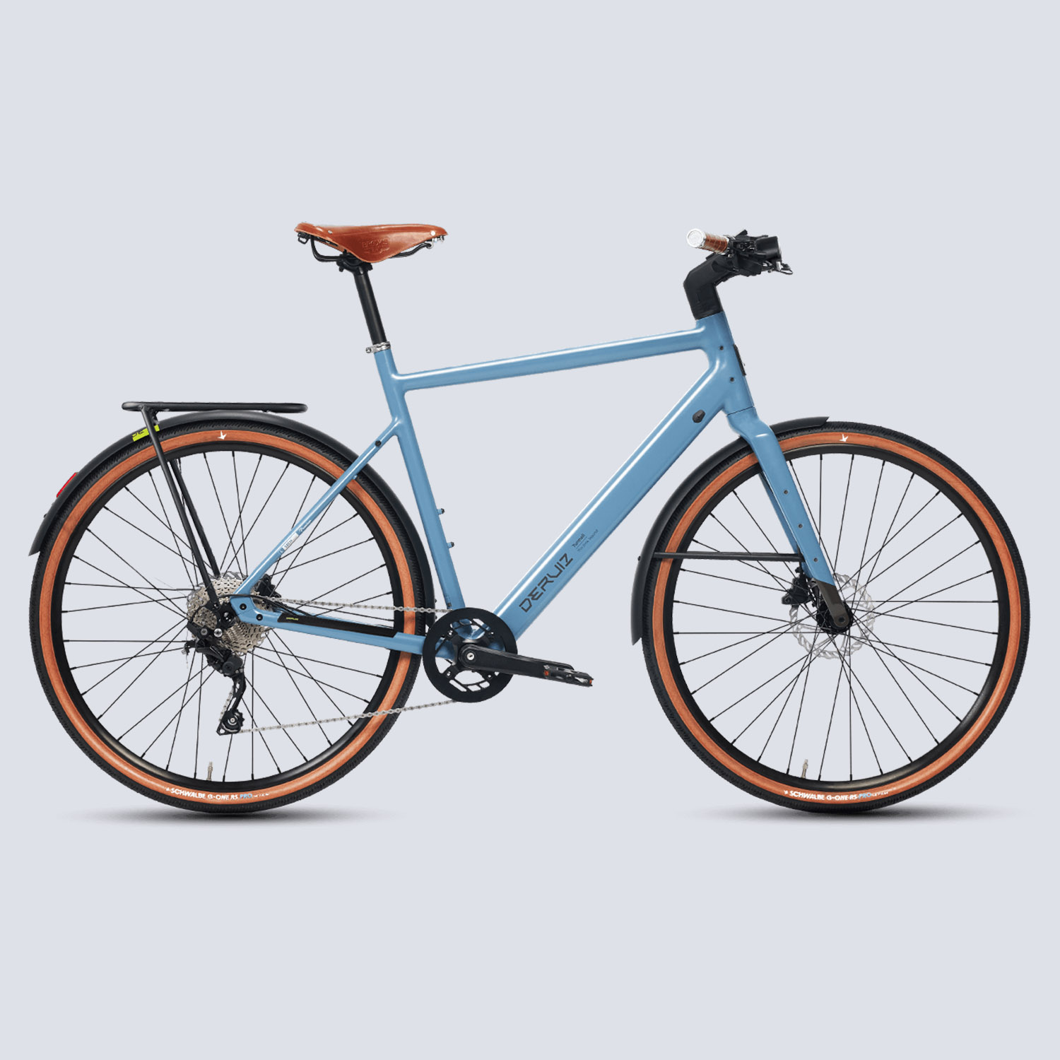 Blaues Fahrrad mit braunem Sattel und Reifen. Schwarze Details. DERUIZ-Logo. Hellgrauer Hintergrund.
