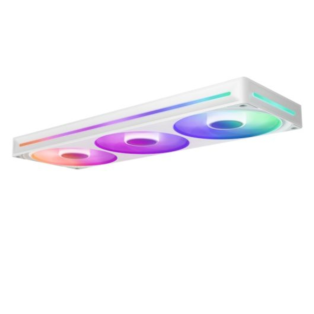 Radiatore bianco con tre ventole, ognuna di un colore diverso.