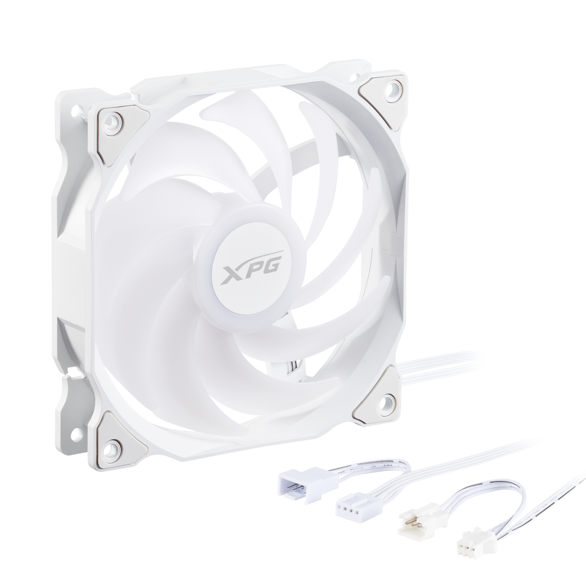 Weißer XPG-Computerlüfter mit gebogenen Blättern. Kabel und Anschlüsse sind unten. Der Lüfter ist auf weißem Hintergrund.