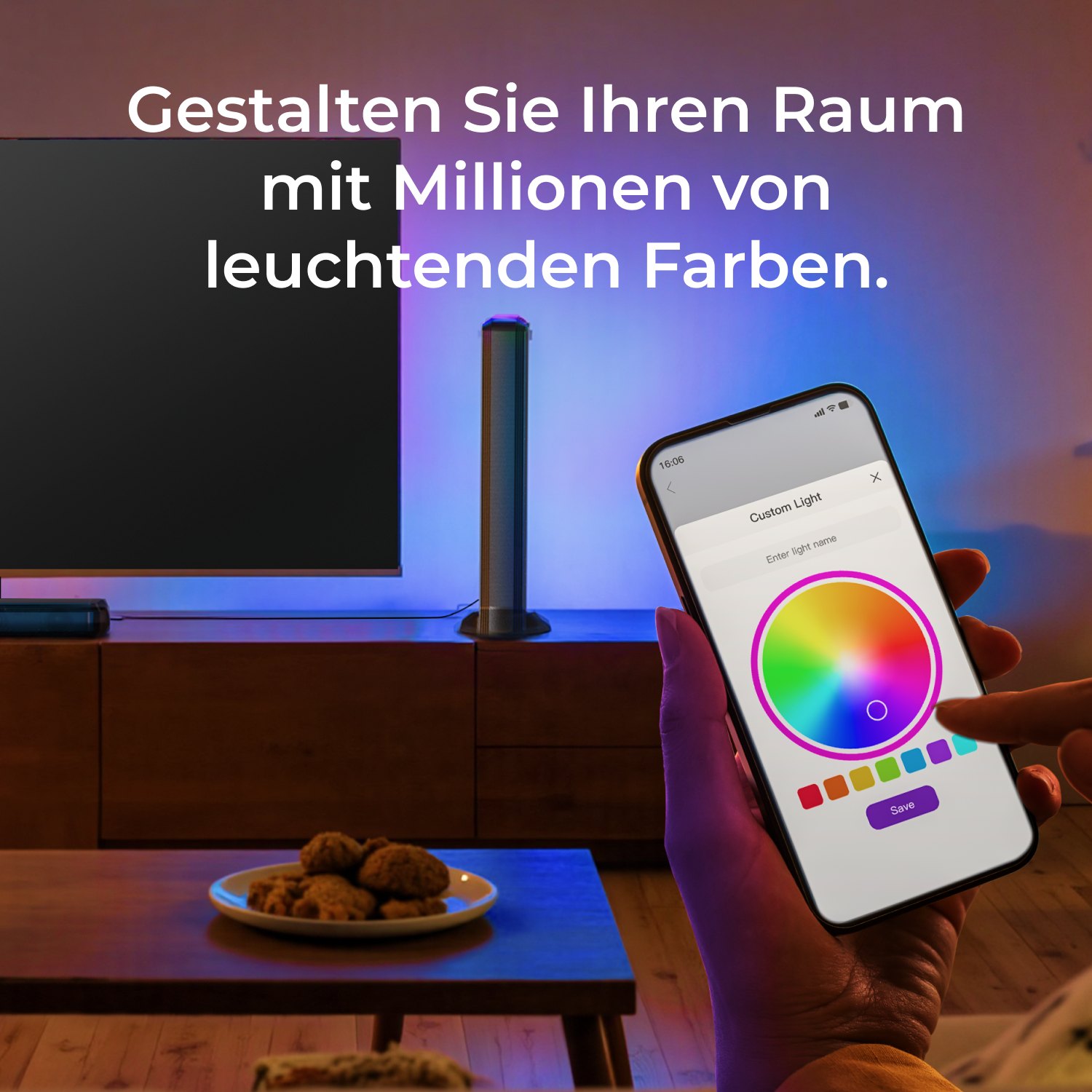 Eine Person, die ein Smartphone mit einer Farbrad-App verwendet, in der Nähe einer Lampe, mit TV und Keksen im Blick.