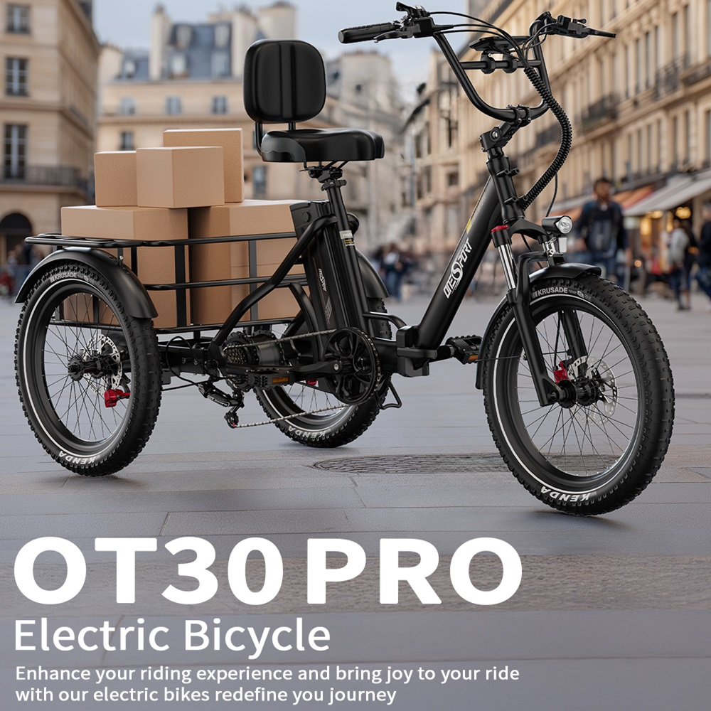 E-bike cargo nera con scatole in una via della città, testo OT30 PRO Electric Bicycle.