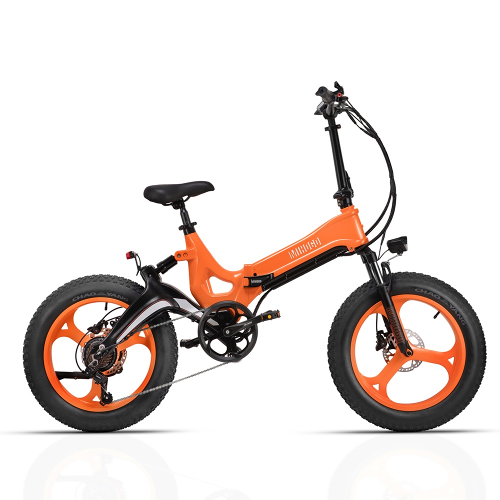 Oranges E-Bike, Seitenansicht, mit schwarzen Reifen und Rahmen. Das Wort MIHOGO steht auf dem Rahmen.
