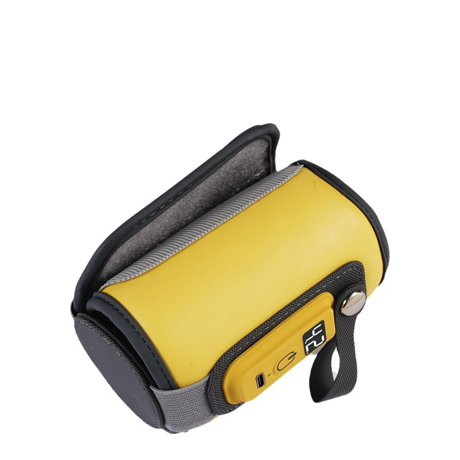 Eine gelbe und graue tragbare Powerbank. Die Powerbank hat einen kleinen Bildschirm und einen Griff.