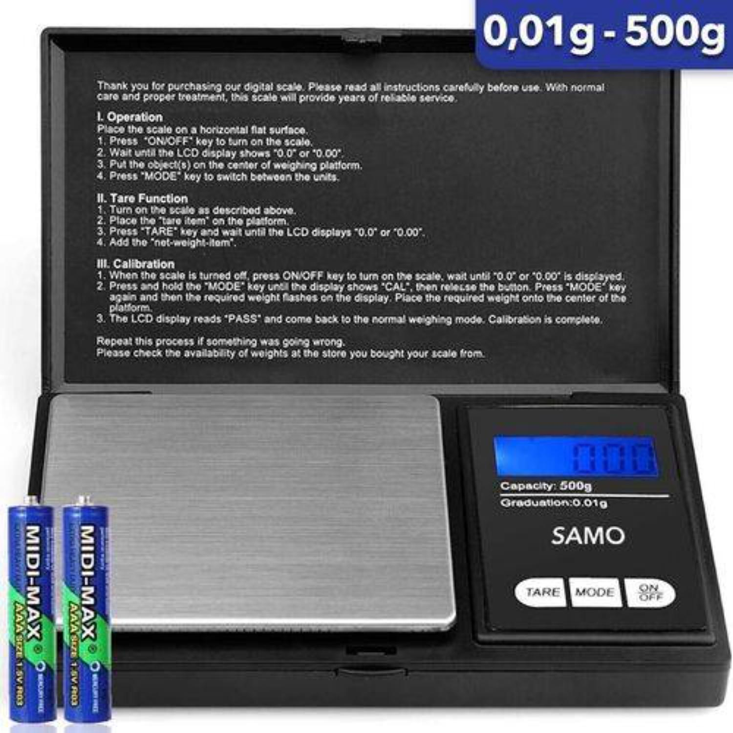 Eine schwarze Digitalwaage mit Display, zwei AAA-Batterien und Anweisungen.
