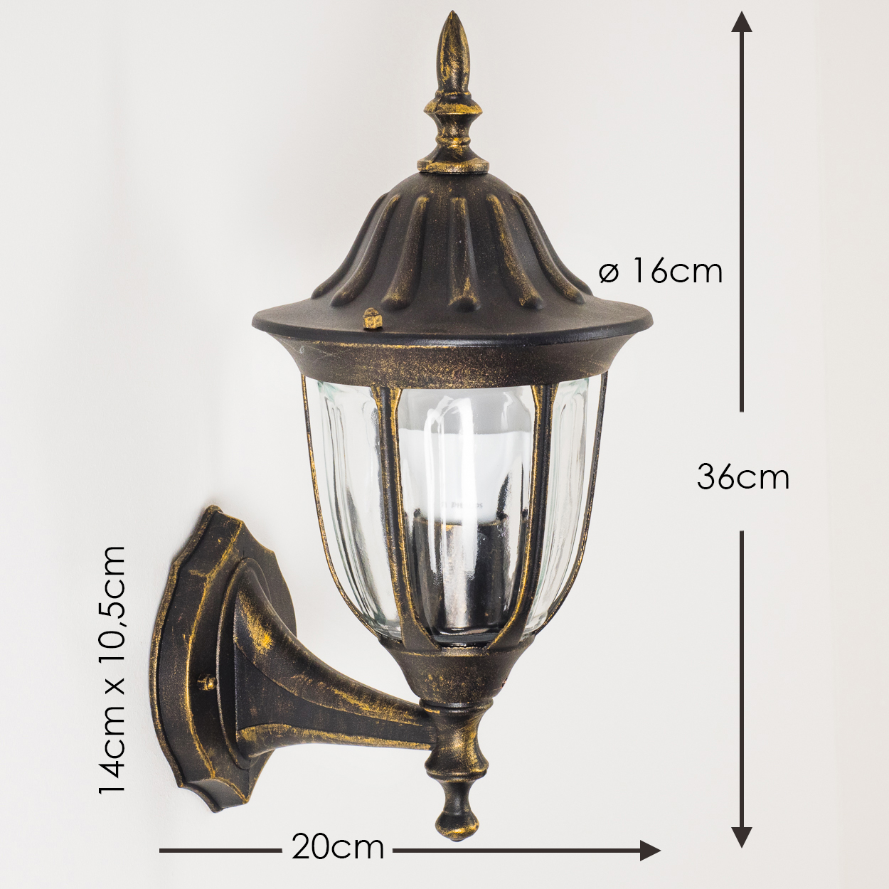 Außenwandlaterne, goldfarben, Maße: 36cm Höhe, 20cm Breite, 14x10,5cm Wandhalterung.