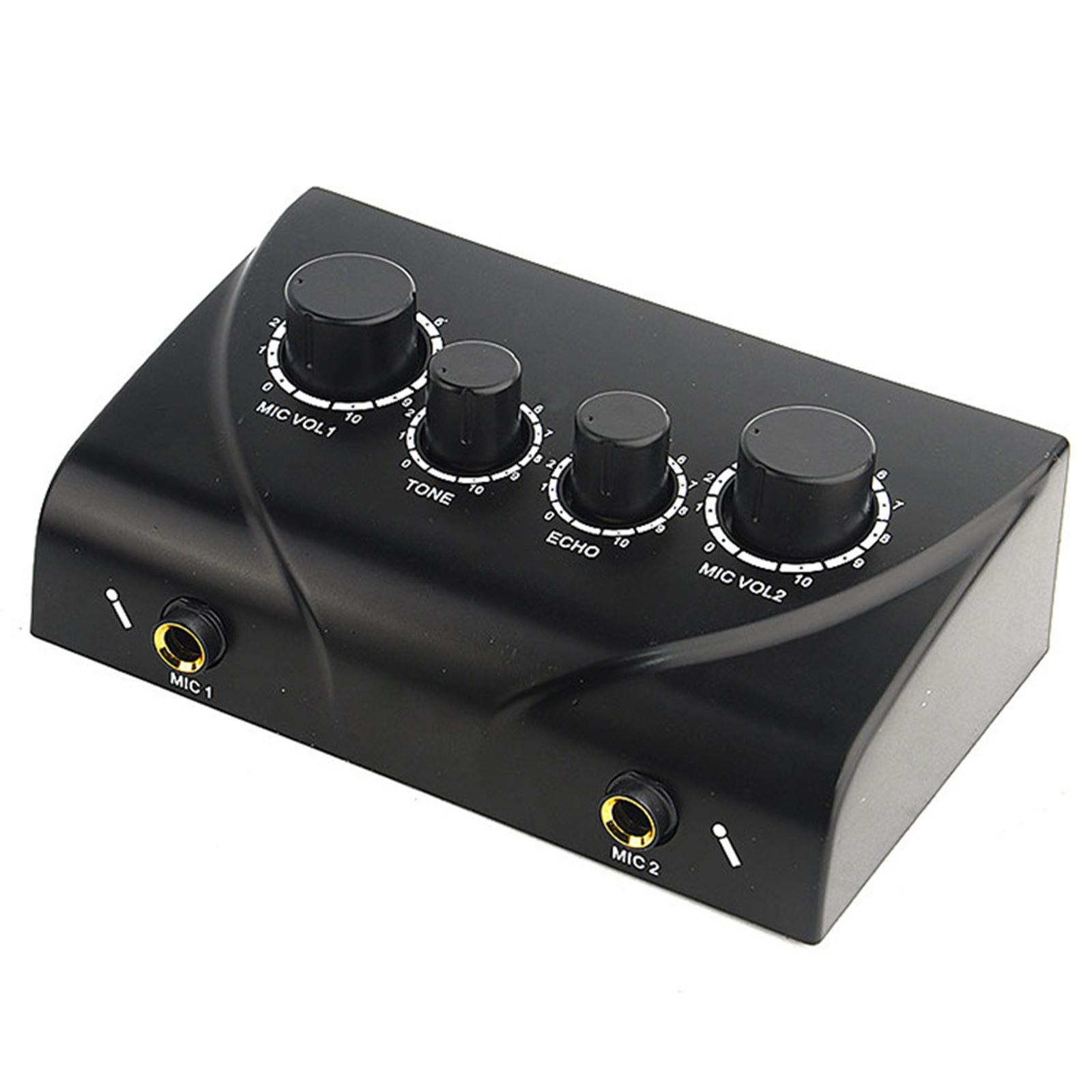 Ein schwarzer Audiomixer mit Knöpfen für Lautstärke, Ton, Echo und Mikrofonlautstärke.