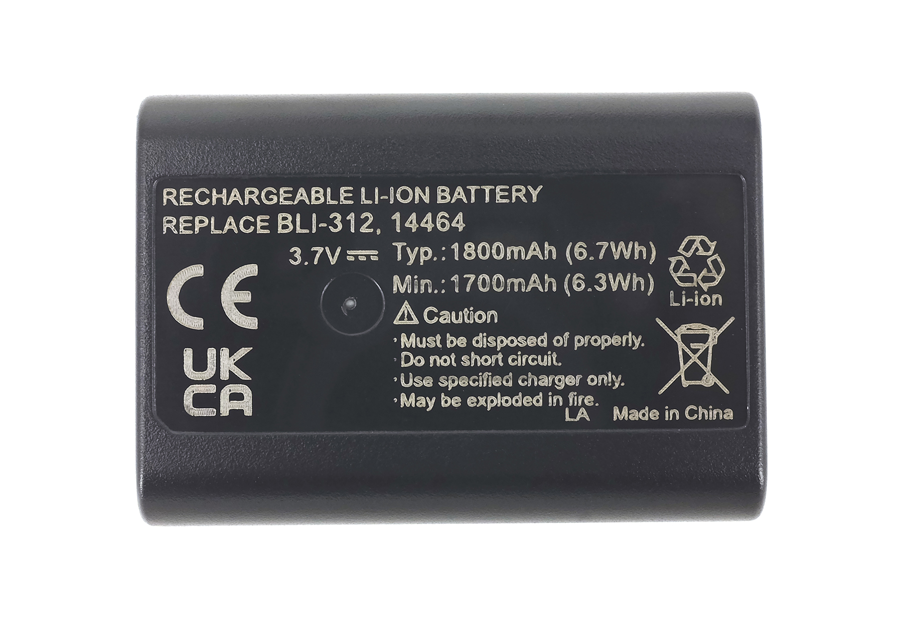 Batteria Li-Ion nera con testo ed etichette, sfondo bianco, avvertenze di sicurezza.