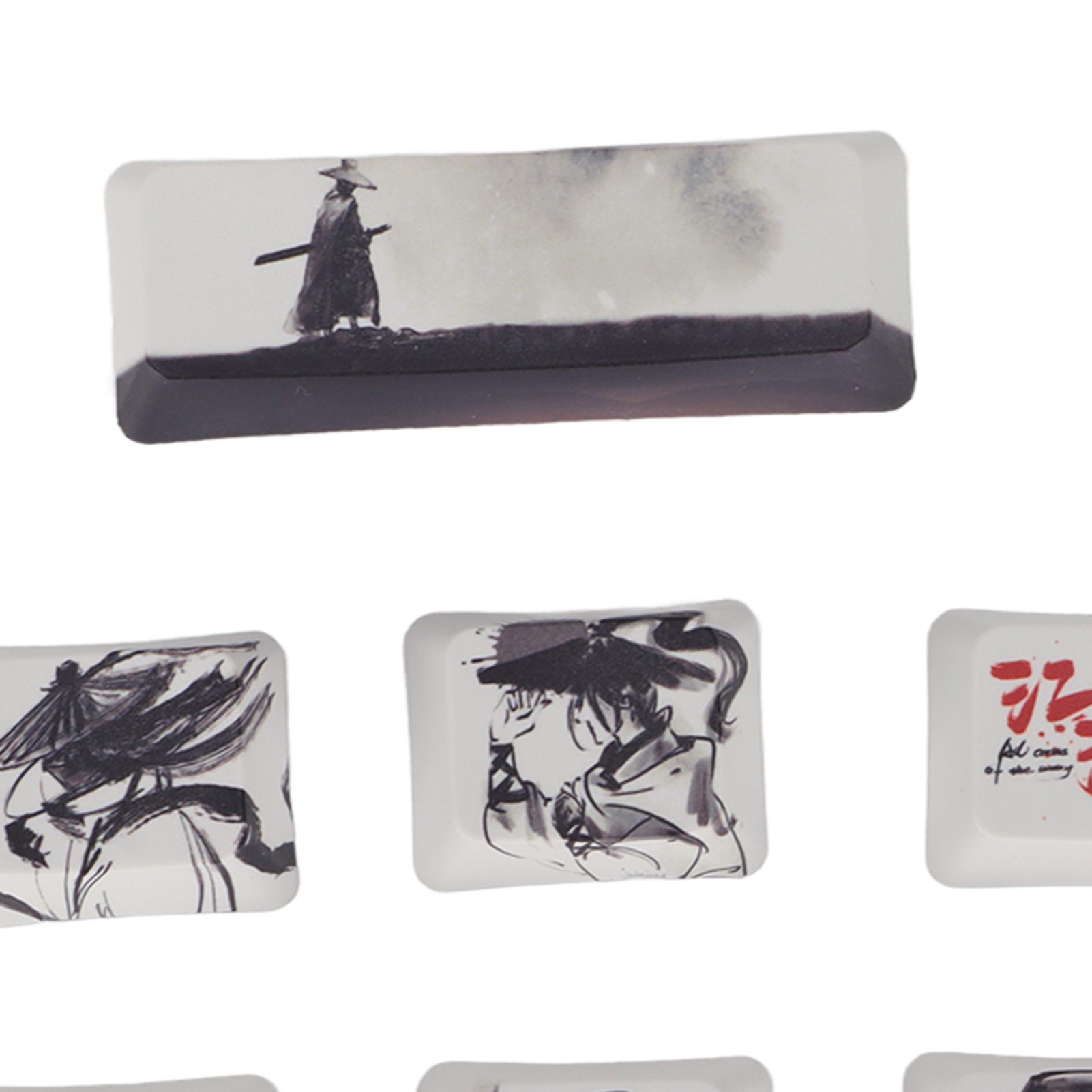 Tastenkappen mit monochromen Illustrationen. Eine Person mit Hut und ein Samurai. Rote chinesische Schriftzeichen auf den Tasten.