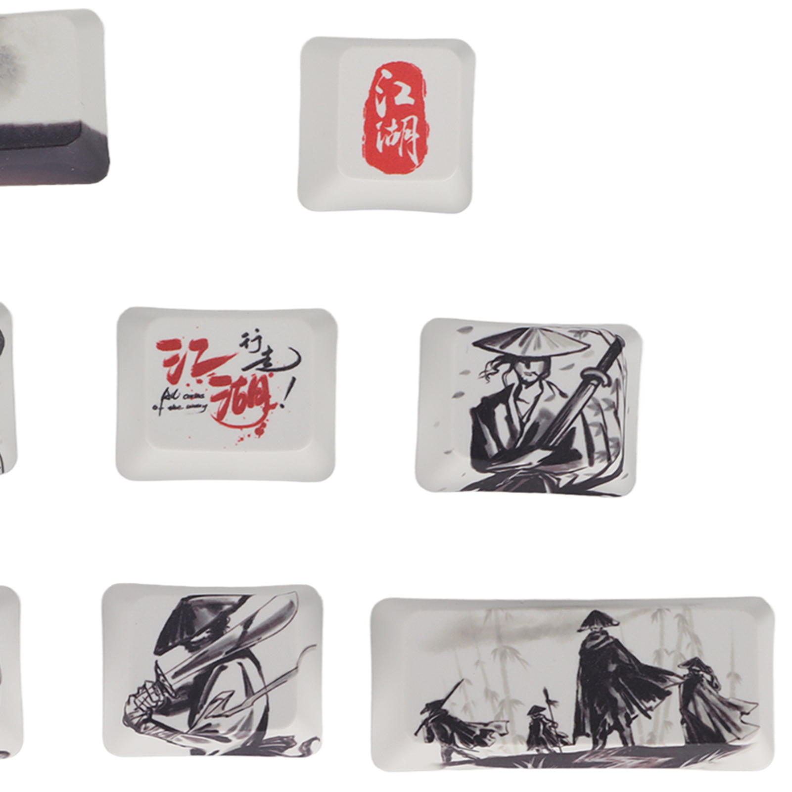 Tastaturtasten mit Tuschekunst und chinesischen Schriftzeichen darauf. Weißer Hintergrund.