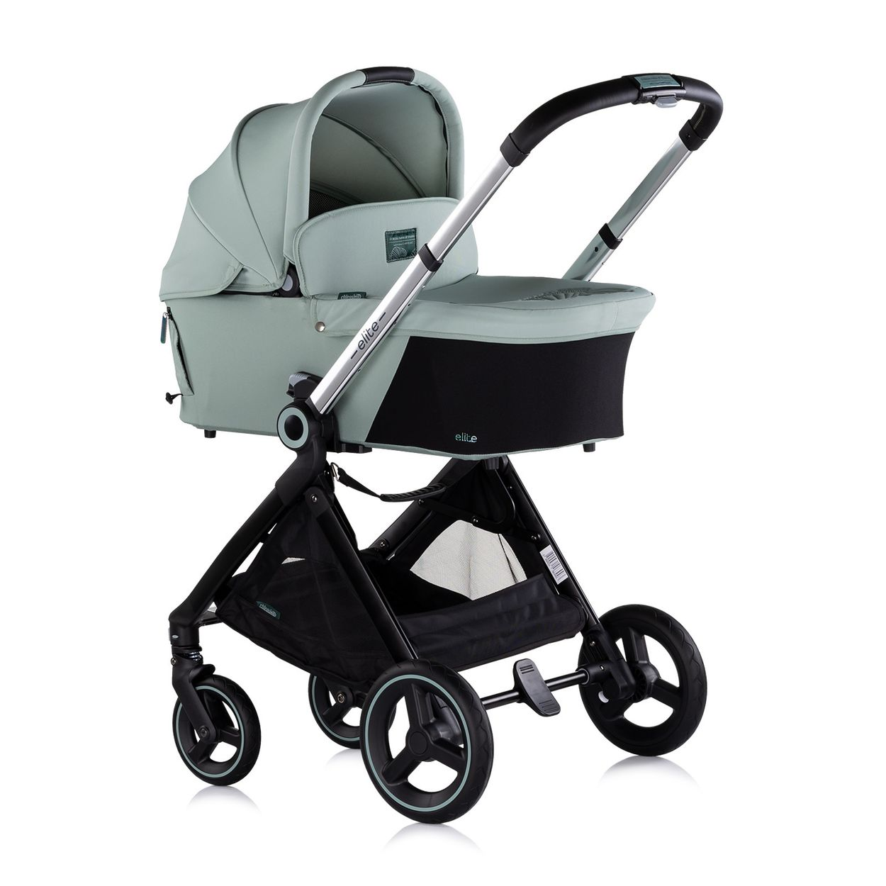 Ein hellgrüner Kinderwagen mit schwarzen Akzenten, für Babys konzipiert, vor weißem Hintergrund isoliert.