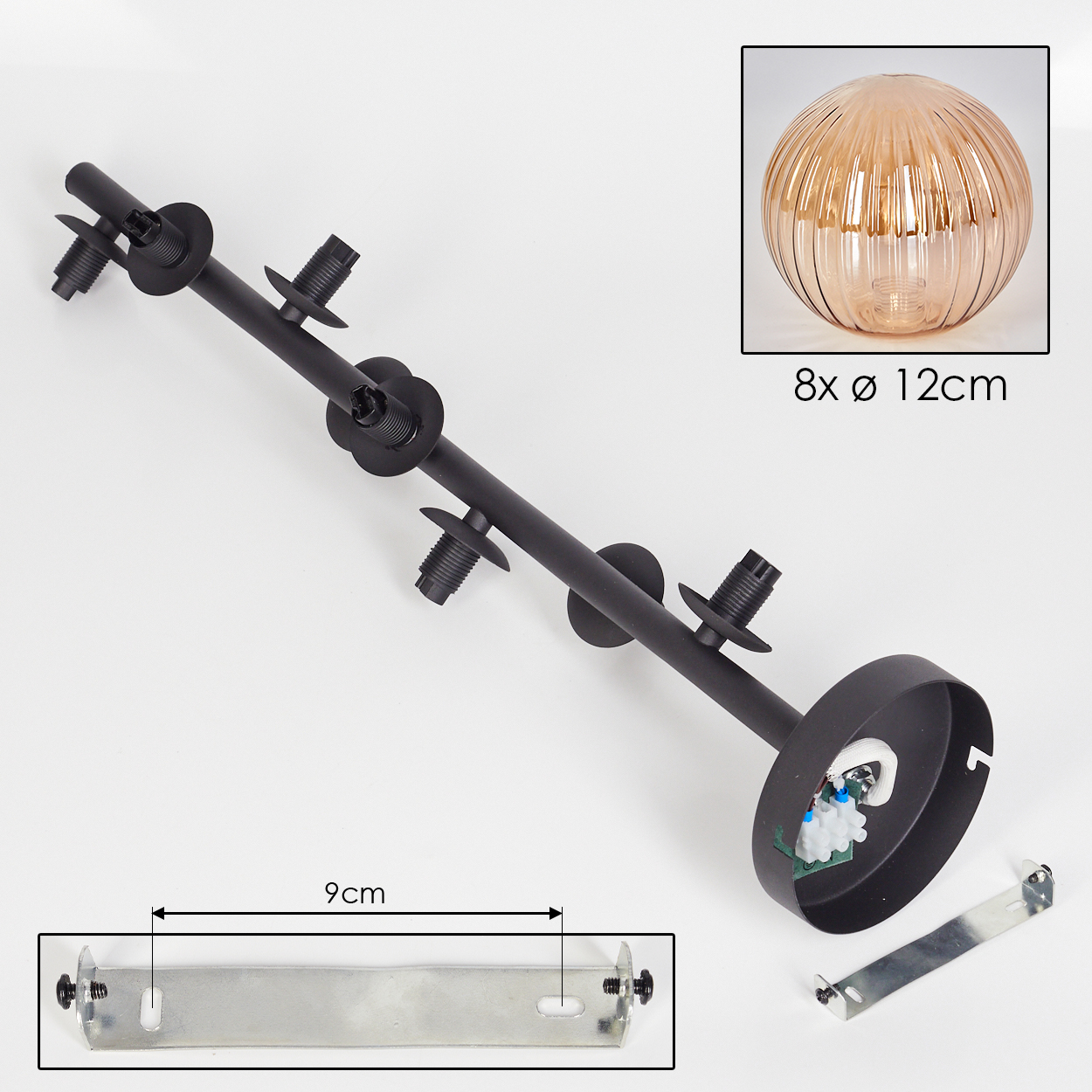 Eine schwarze Metall-Lampenfassung mit drei Fassungen, zusammen mit einem kleineren, detaillierten Bild der Lampe.