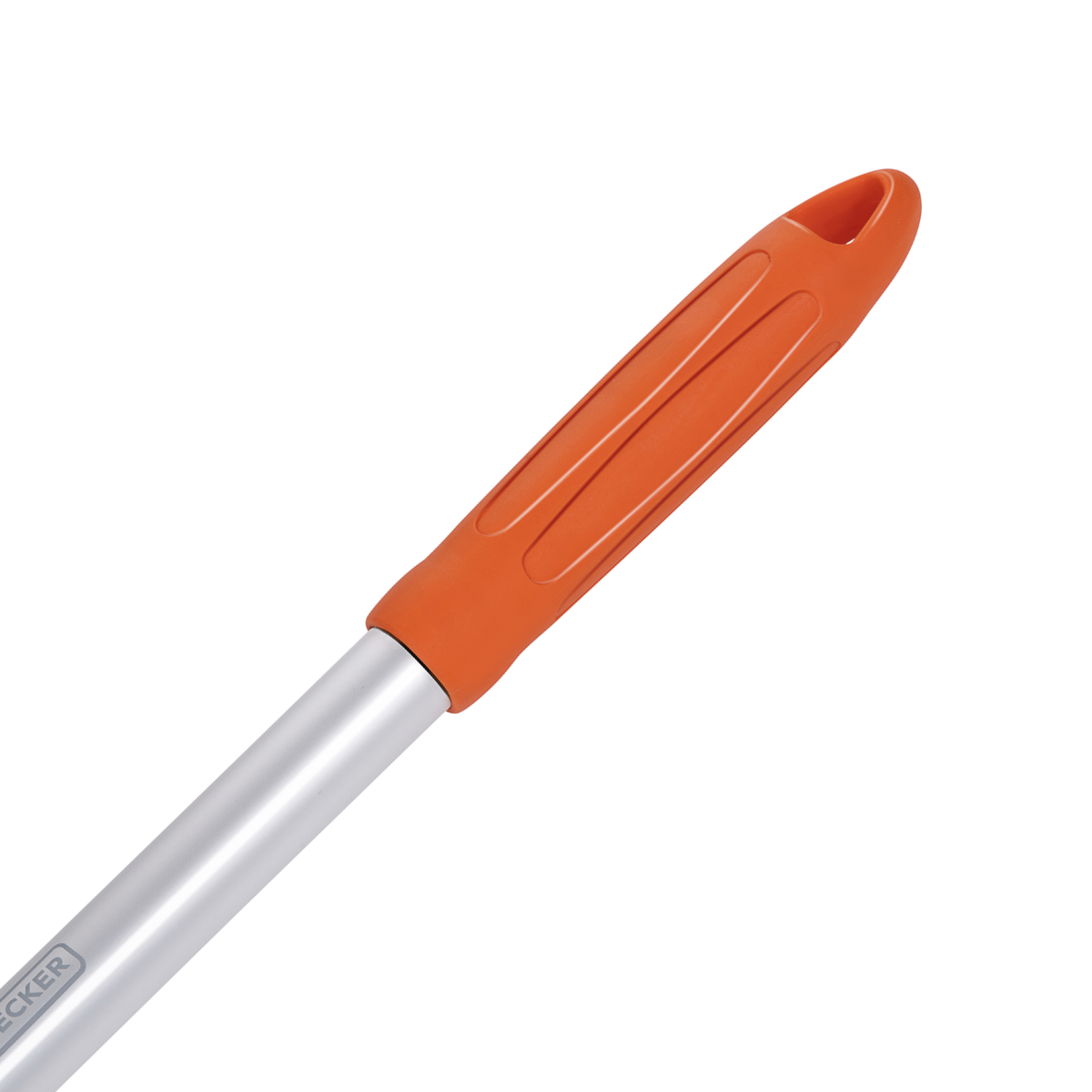 Close-up van een oranje handvat op een zilveren paal, op een witte achtergrond.