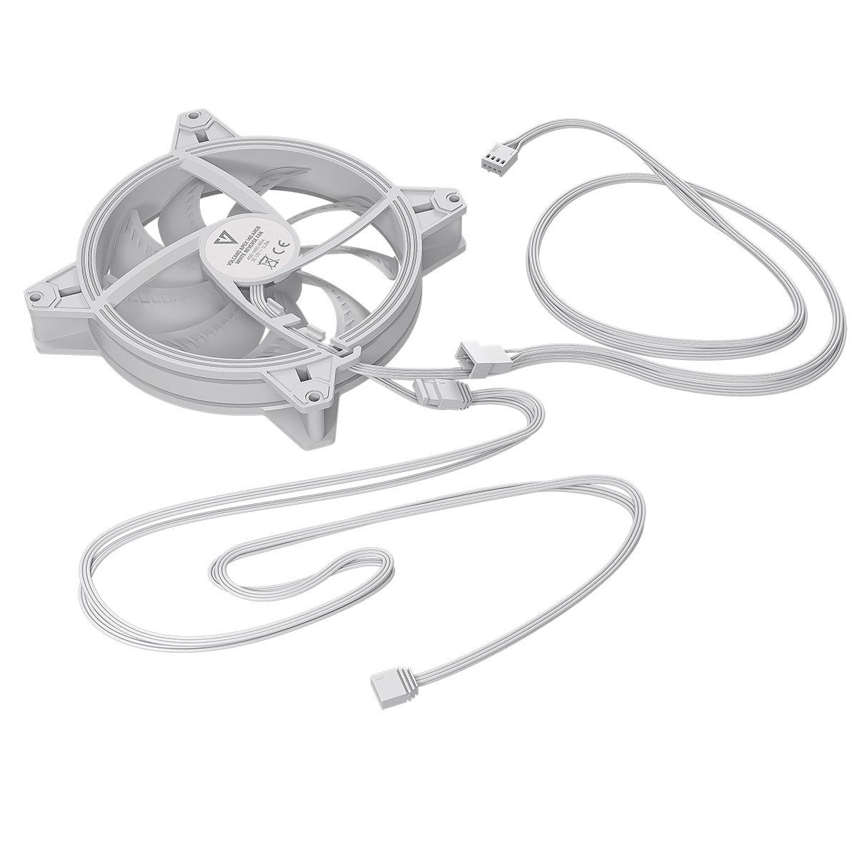 Biały wentylator komputerowy, odłączony. Kable podłączone. Białe tło.