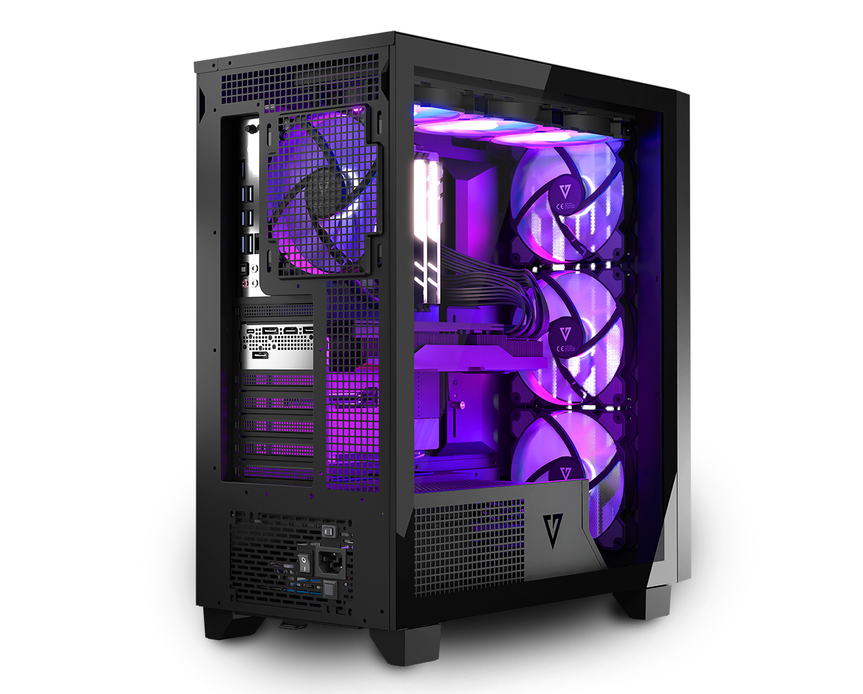 Czarna obudowa komputera z panelem szklanym, wewnętrzne oświetlenie RGB, widoczne elementy.