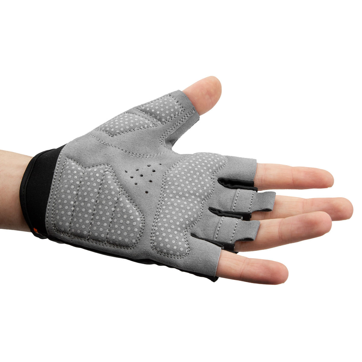Mano con un guanto senza dita grigio. Palmo grigio con punti bianchi. Fascia nera al polso.