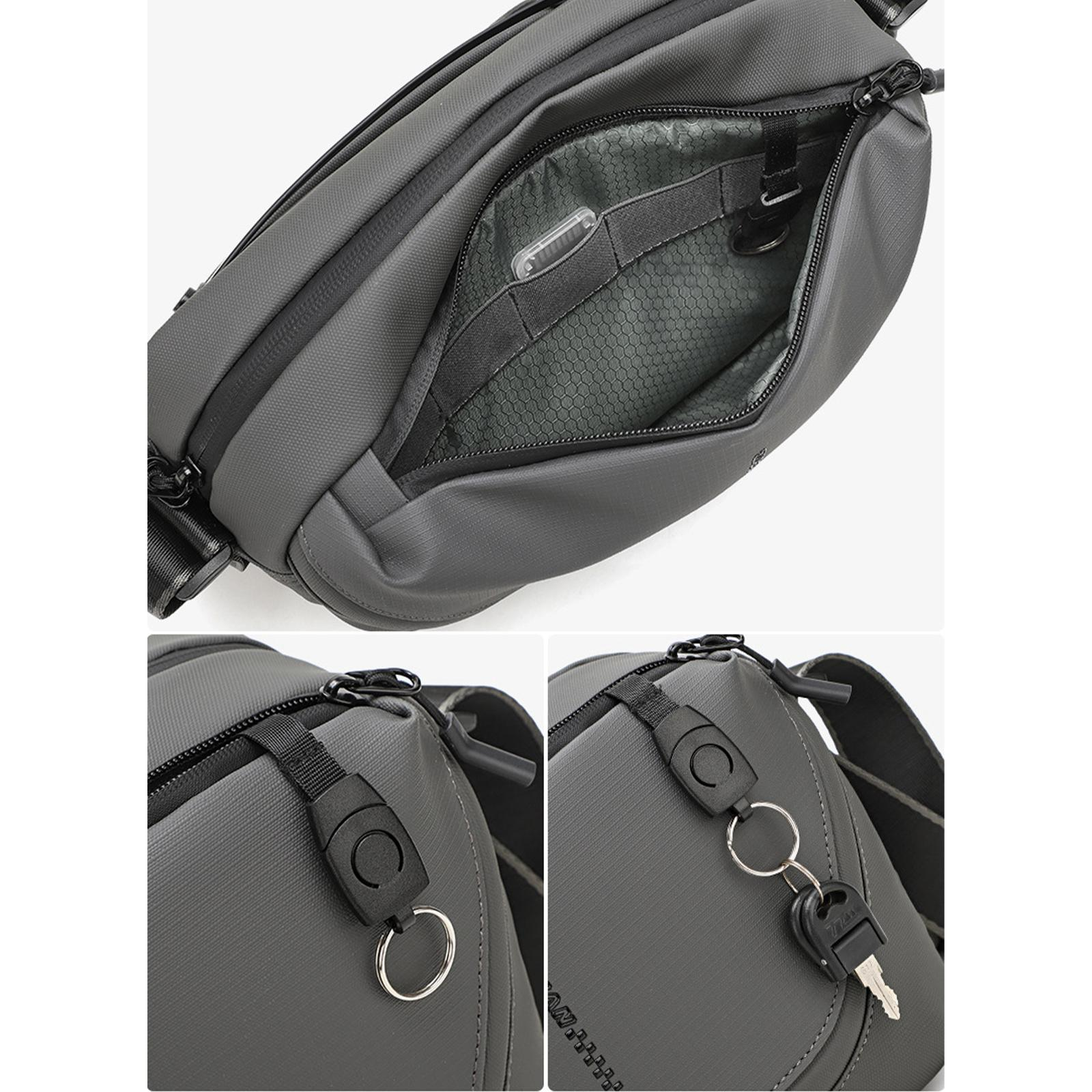 Grauer Tascheninnenraum mit Taschen und Schlüsselanhängern, zeigt Details.