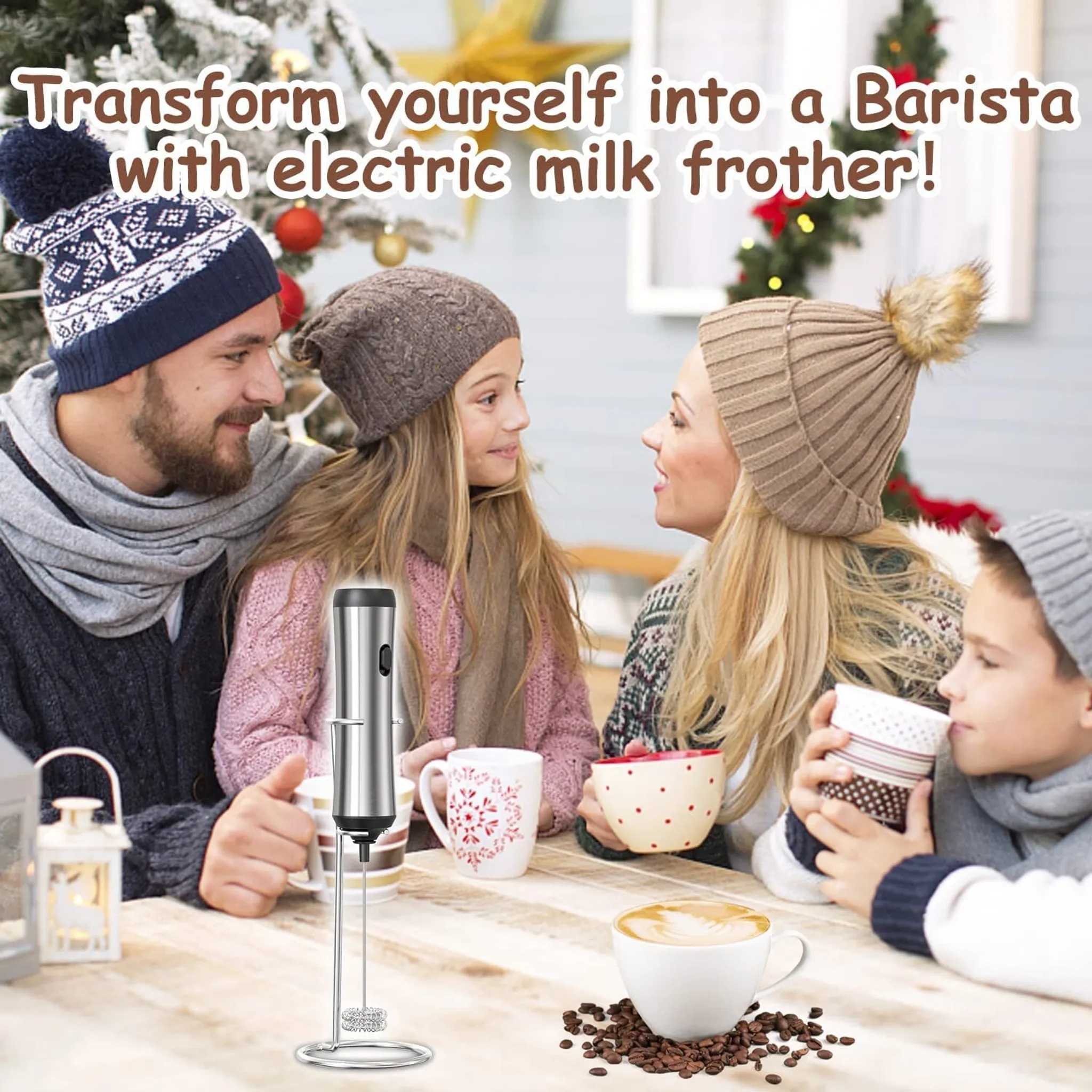 Familie mit elektrischem Milchaufschäumer und Kaffee. Ein Mann, eine Frau und zwei Kinder in festlicher Umgebung.