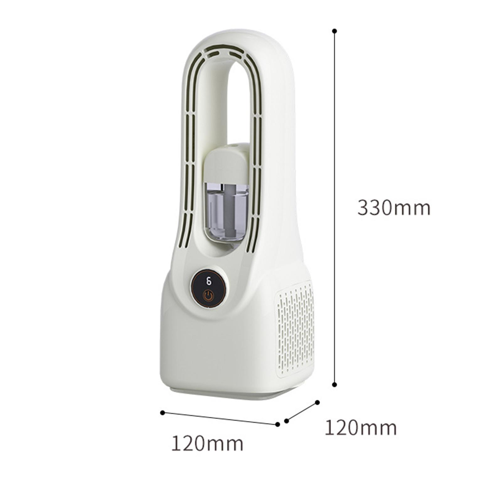 Weißer Desktop-Ventilator. Abmessungen: 120 mm x 120 mm x 330 mm. Weißer Hintergrund.