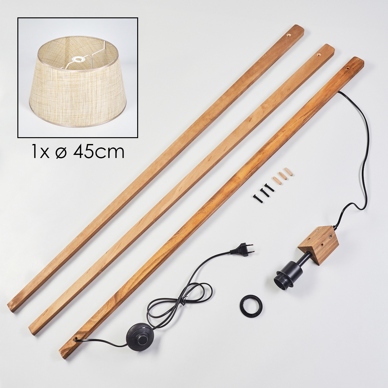 Lampenteile: Lampenschirm, Holzbeine, Fassung mit Kabel und Schrauben.